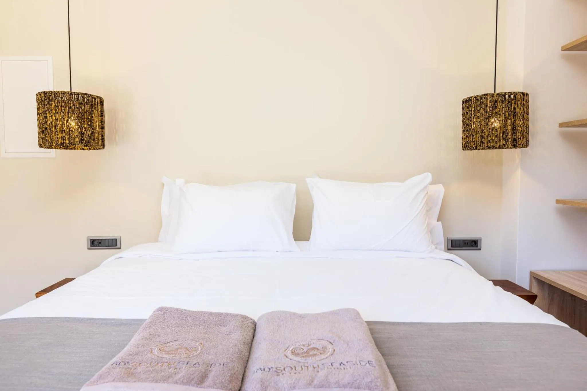 Bedroom, Bed in 180 South Seaside Hotel