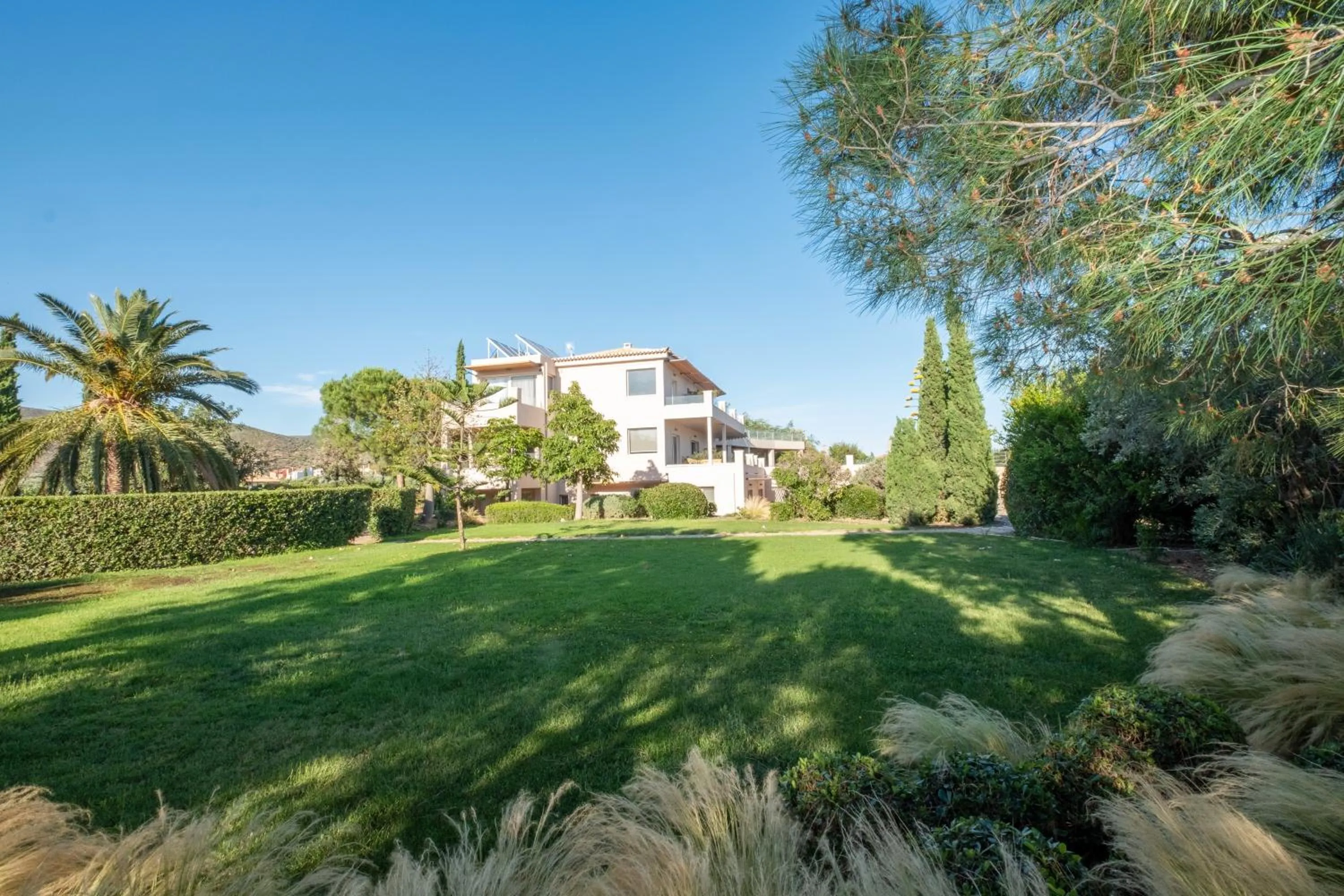 Garden in 180 South Seaside Hotel