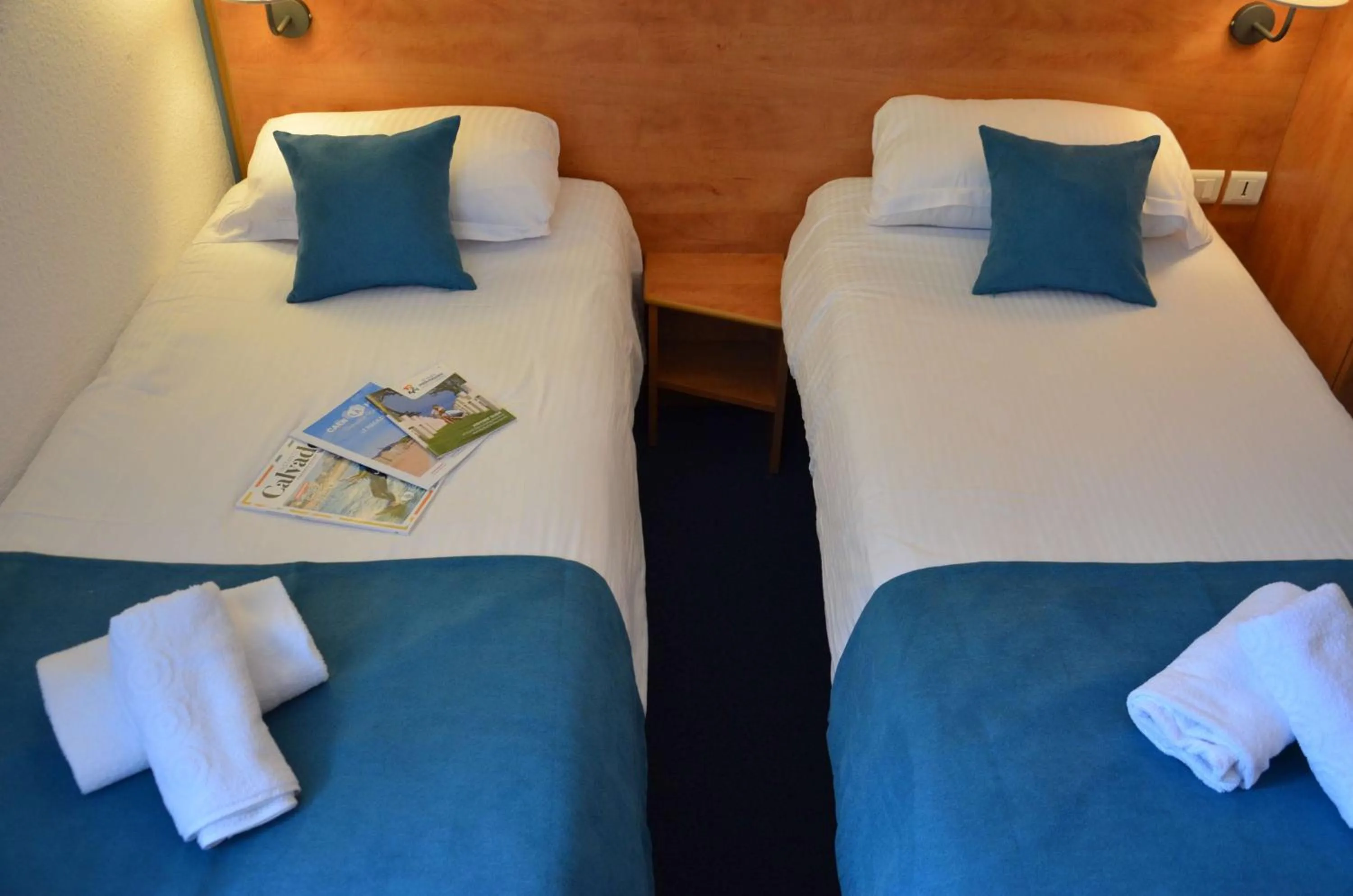 Bedroom, Bed in BRIT HOTEL Caen Hérouville