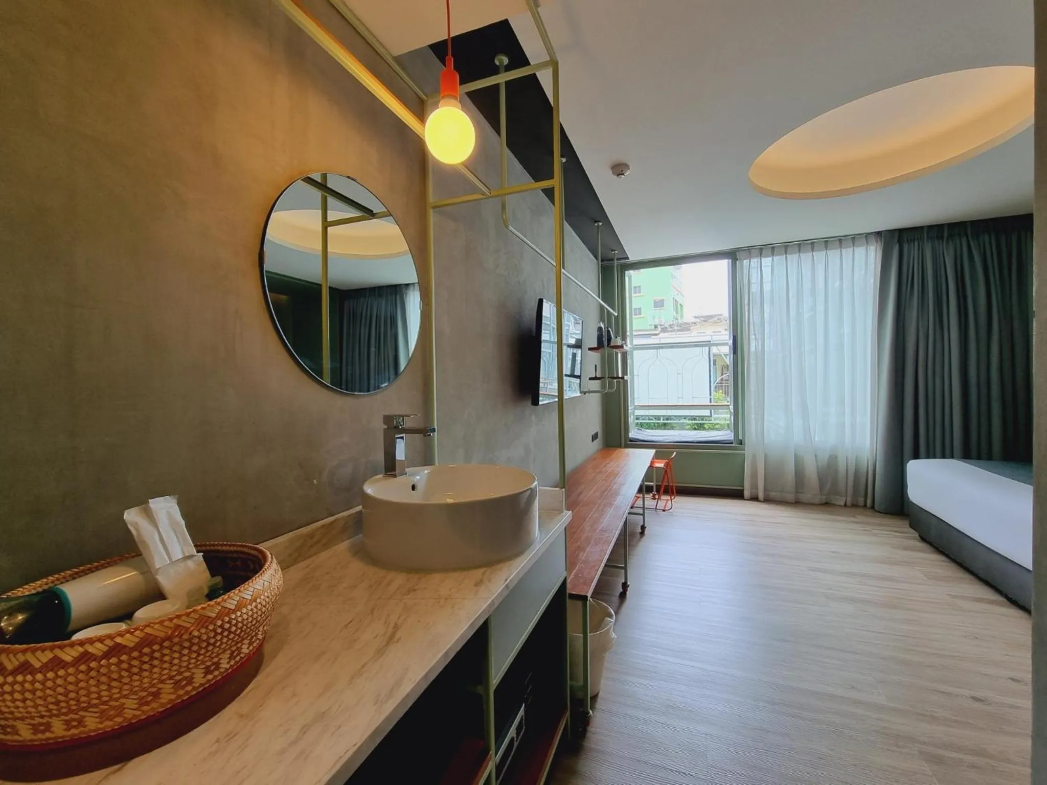 Bed in Samsen Street Hotel