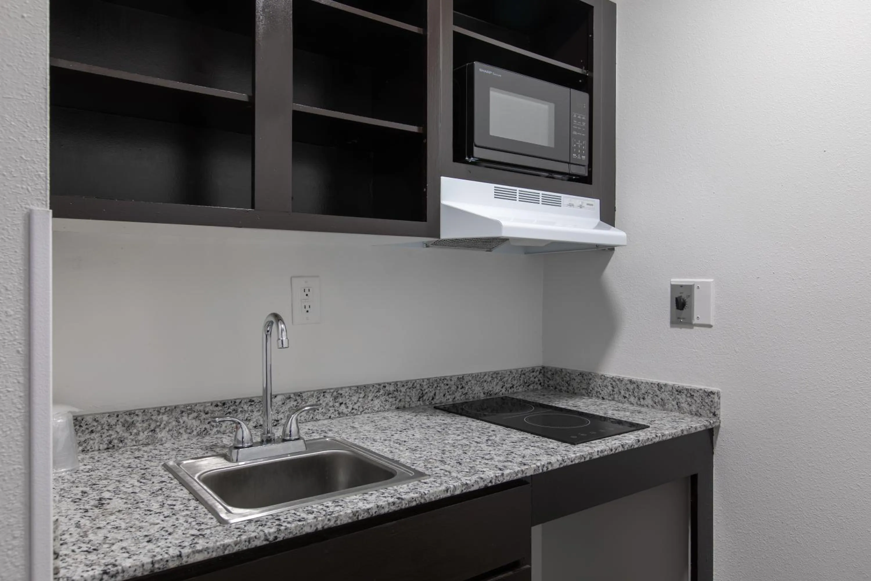 Kitchen or kitchenette in Motel 6-Greenville, SC - I-85 Near Downtown