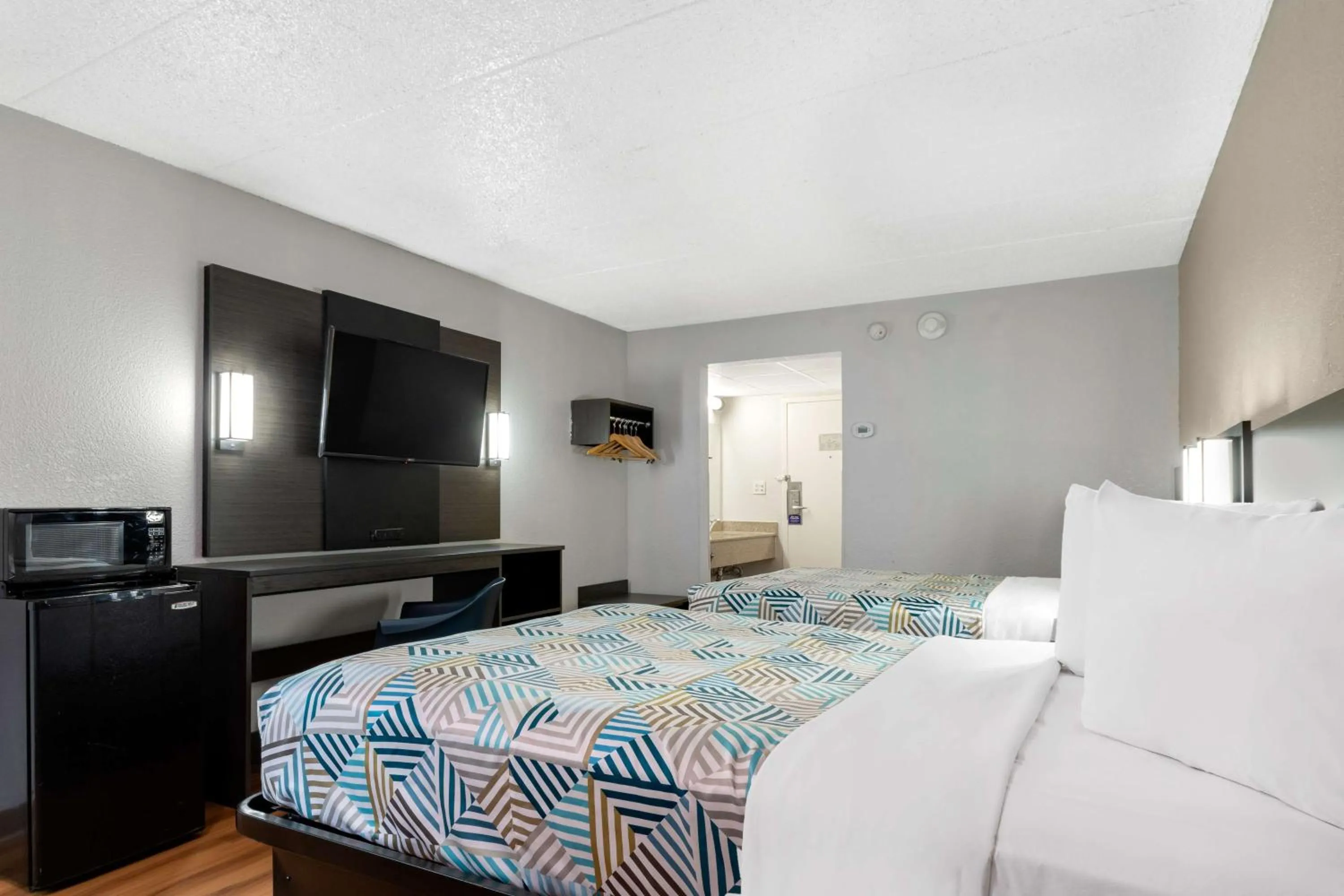 Other, Bed in Motel 6-York, PA - North