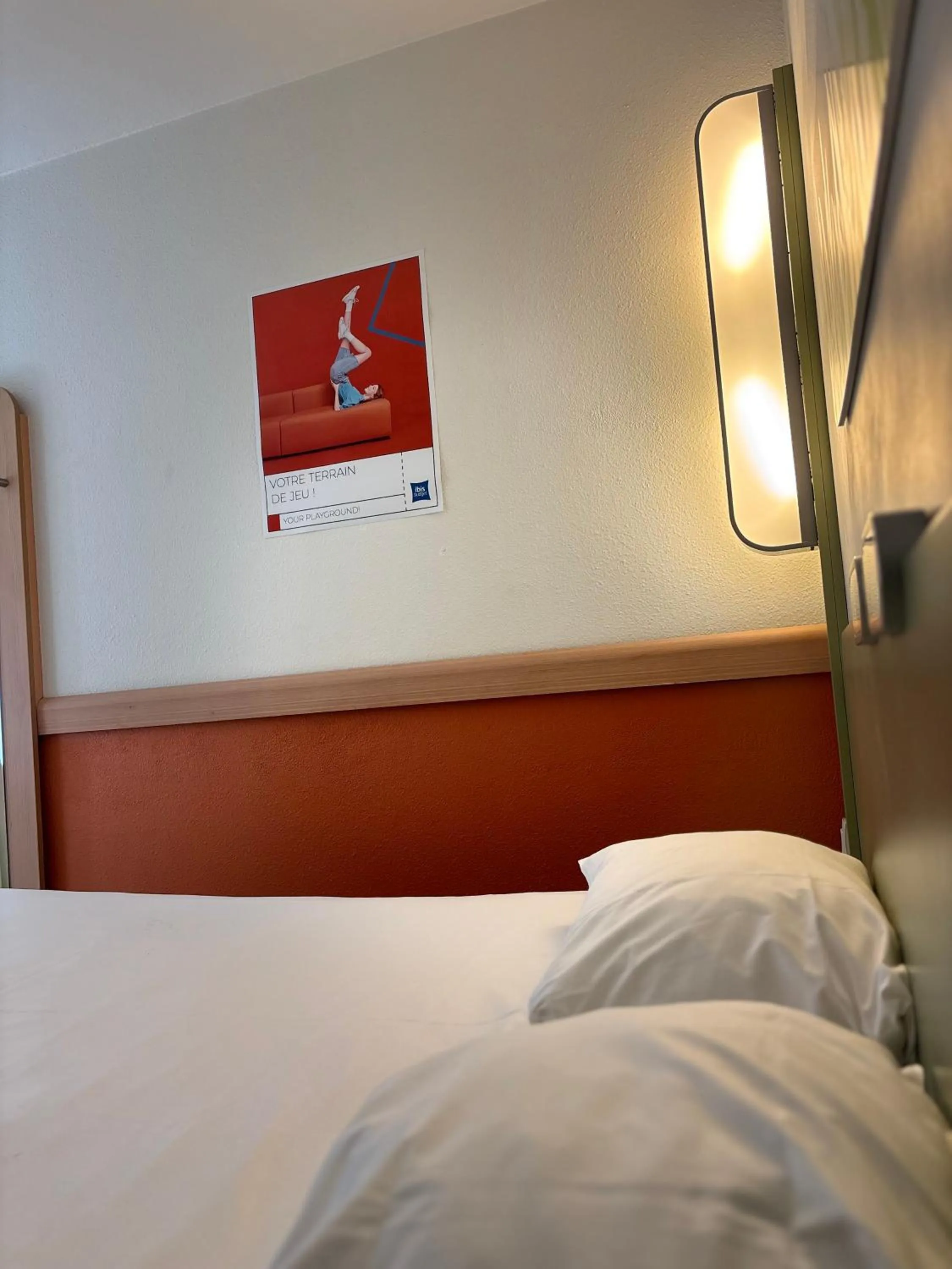 Bed in ibis budget Belfort Centre
