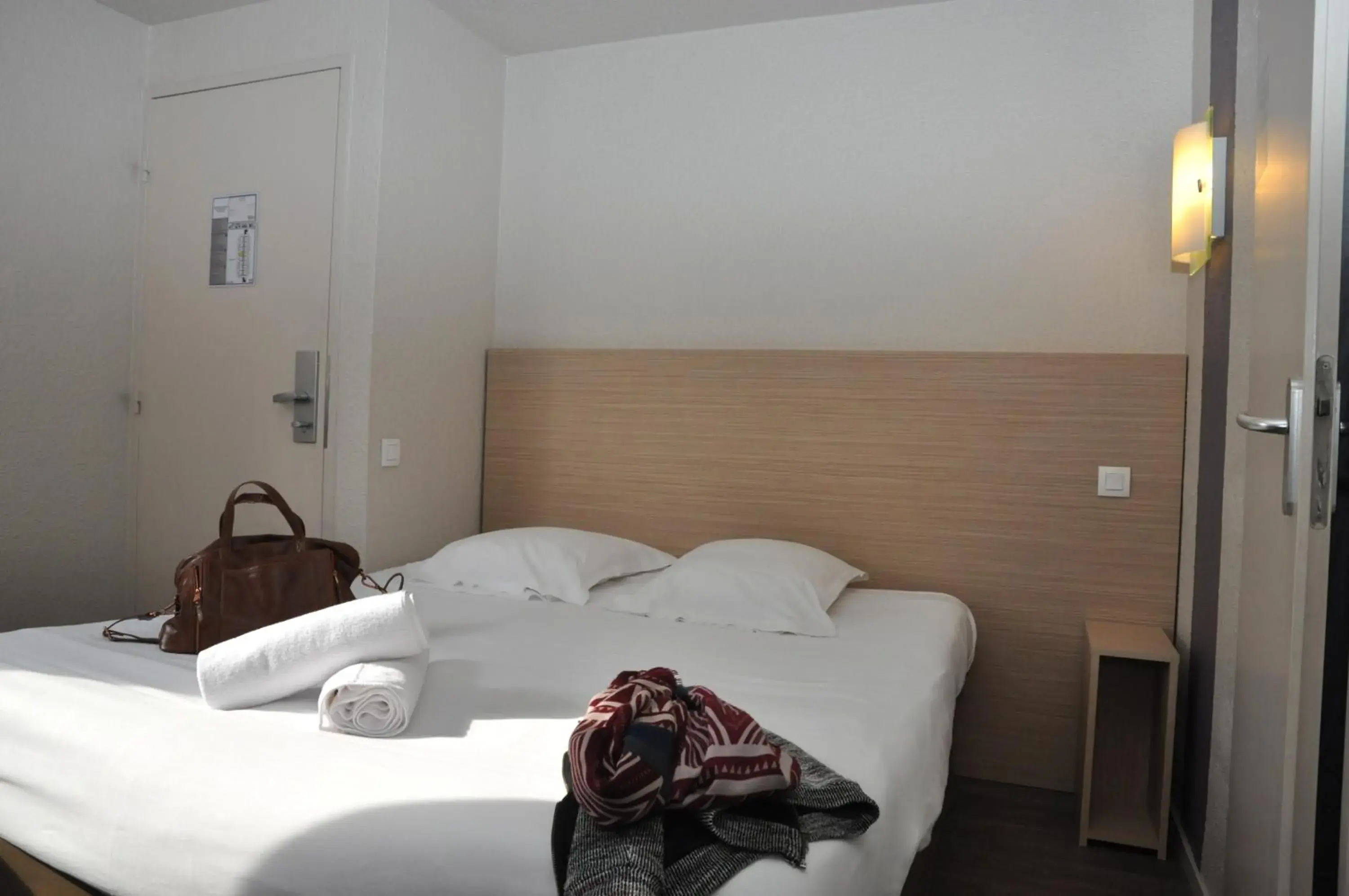 Double Room in B Hotel Caen Mondeville Double Room in B Hotel Caen Mondeville
