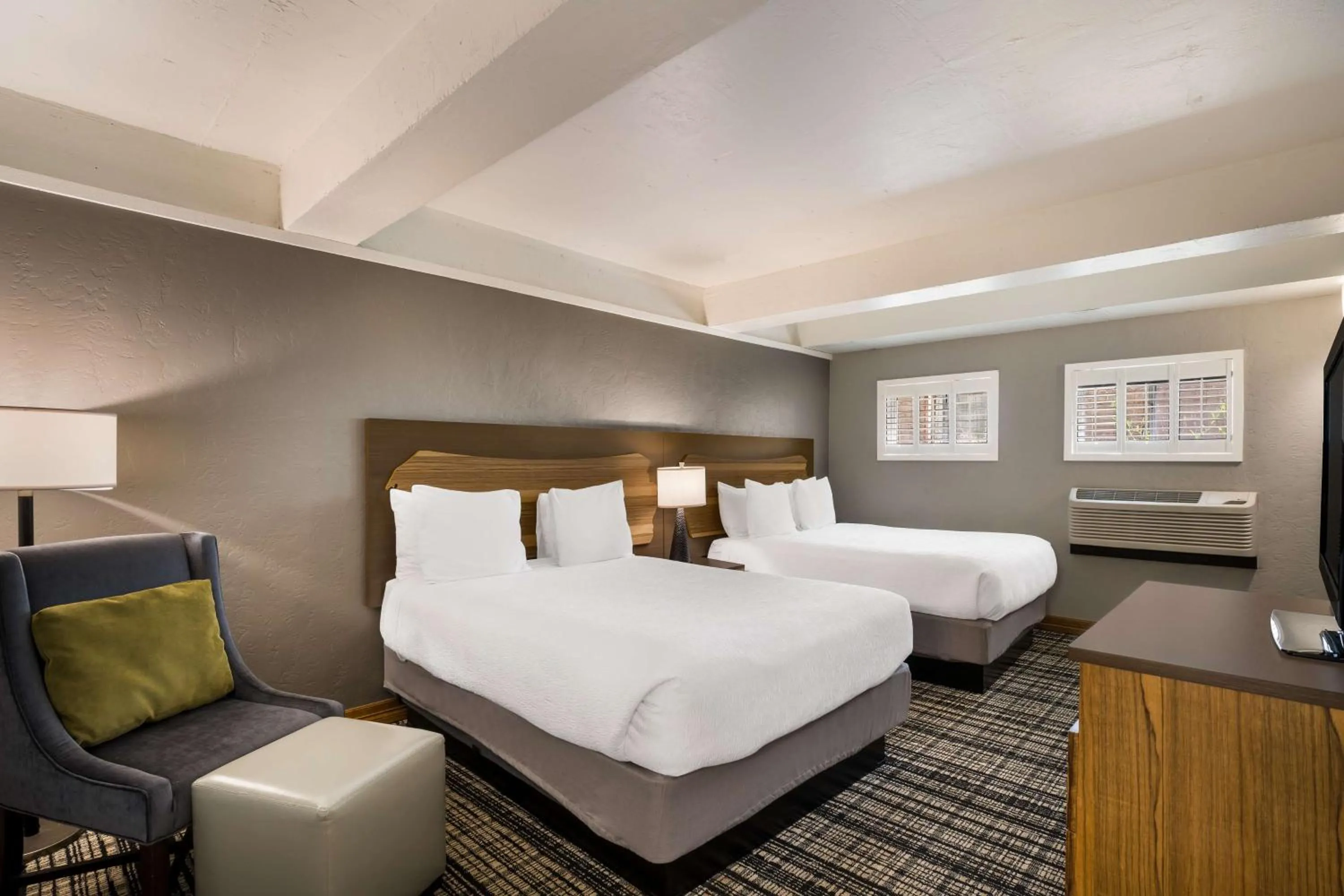 Bedroom, Bed in Best Western Antlers at Glenwood Springs