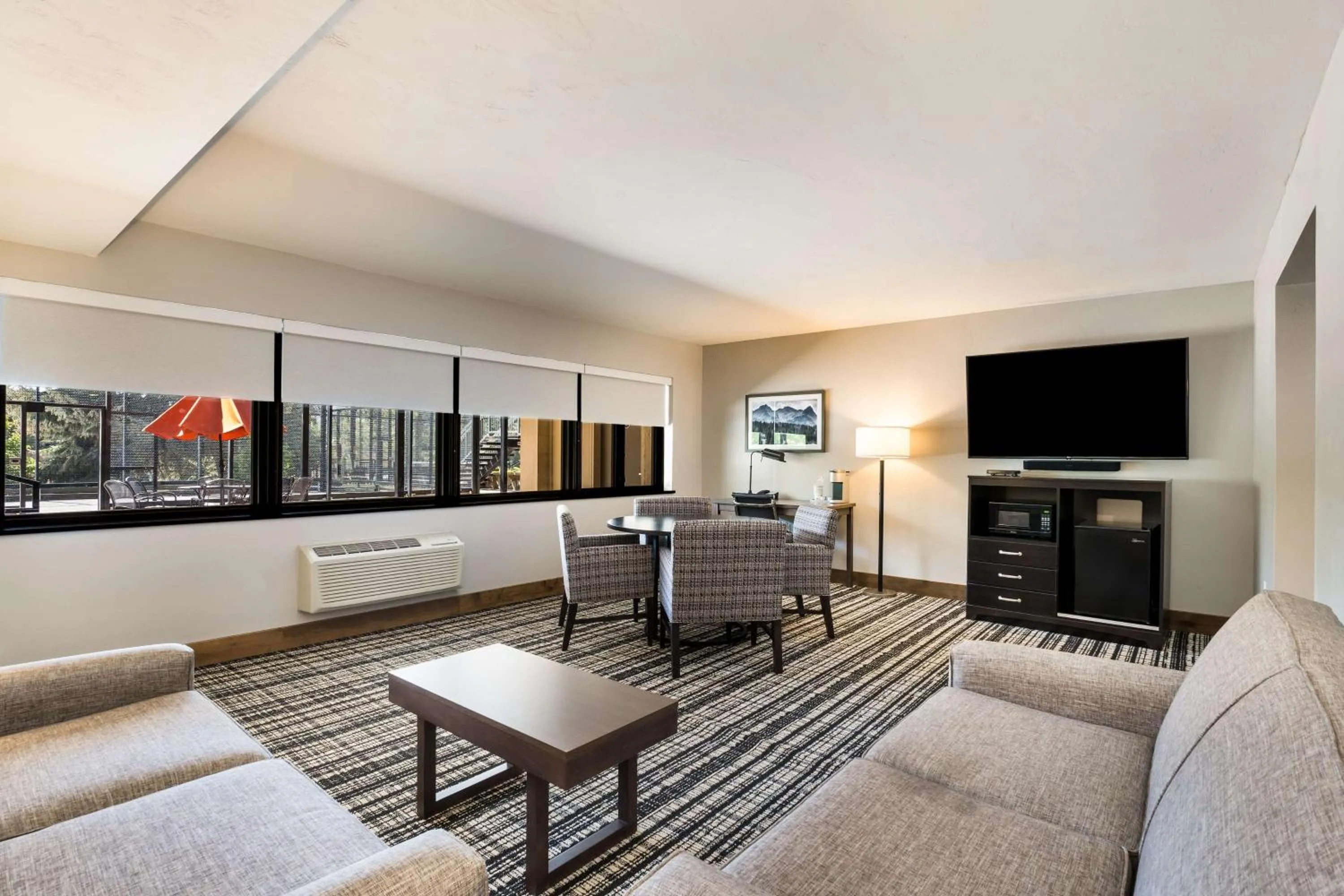 Photo of the whole room in Best Western Antlers at Glenwood Springs