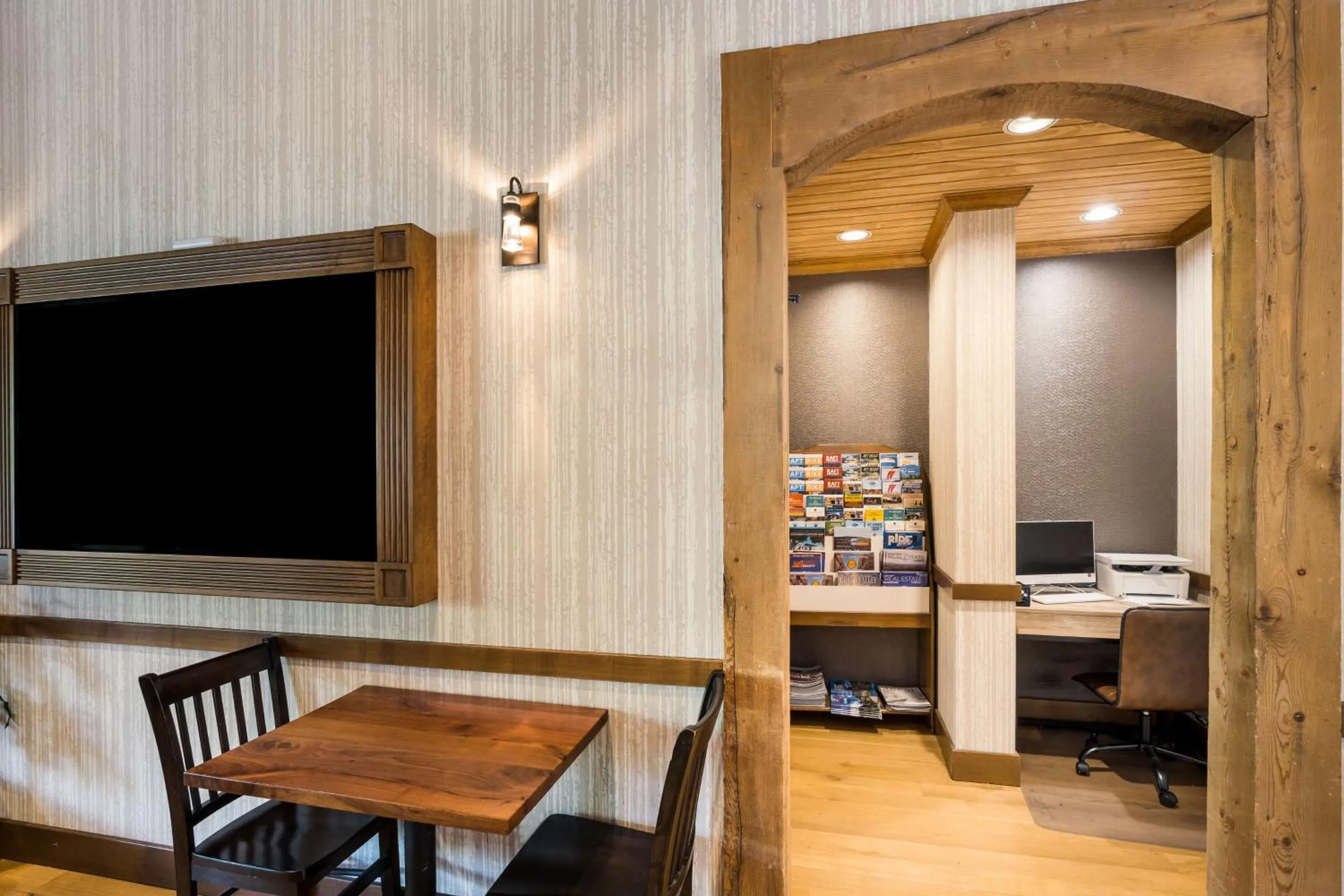 Business facilities in Best Western Antlers at Glenwood Springs