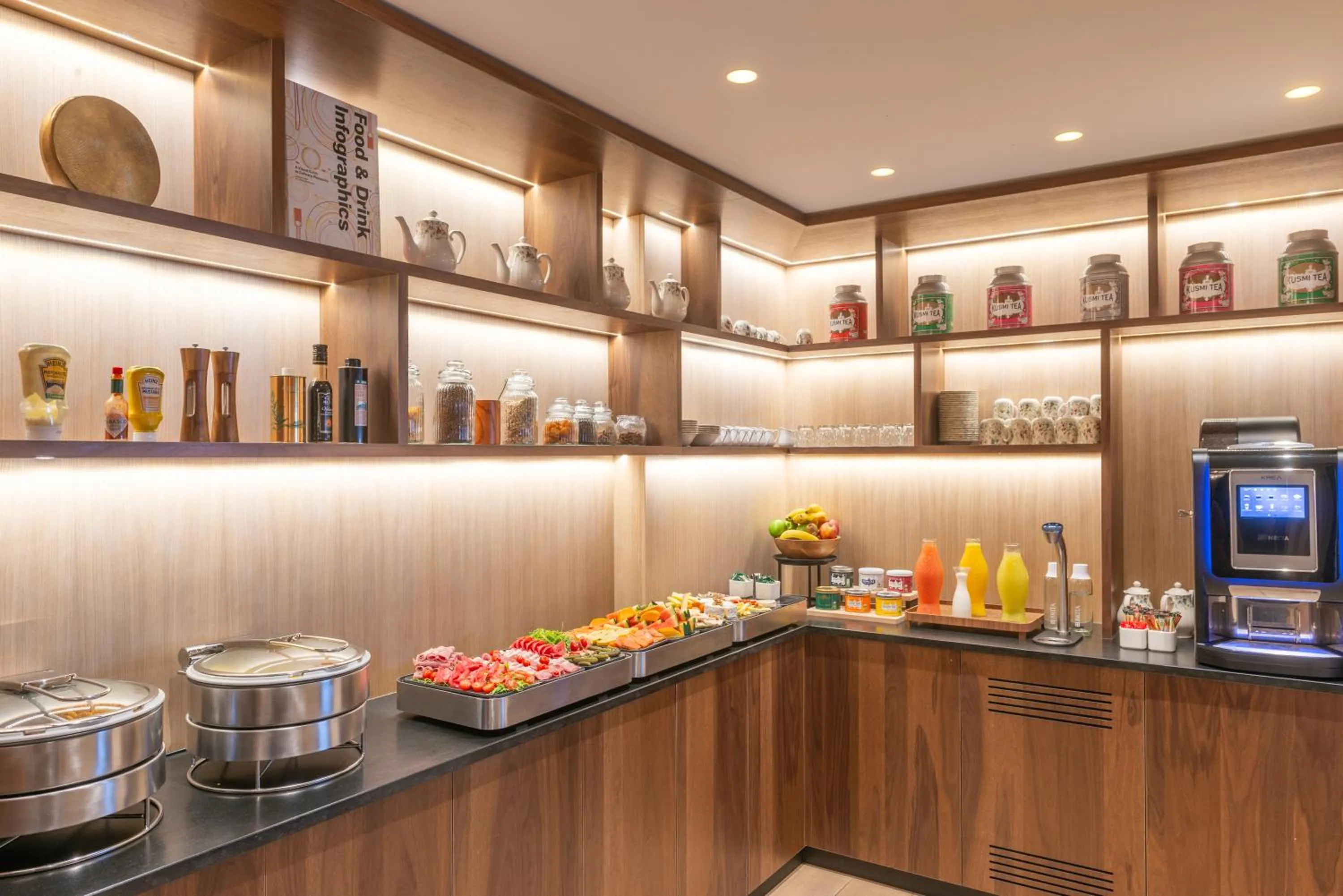 Breakfast in Hôtel Brittany