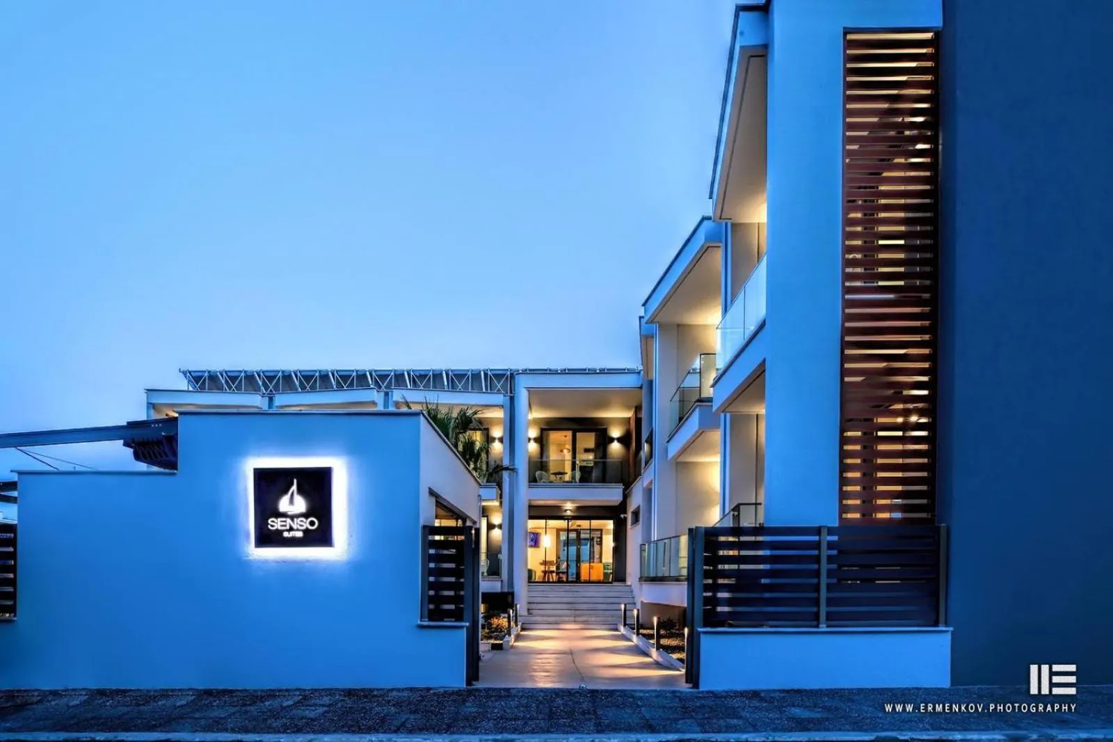 Facade/entrance in Senso Suites