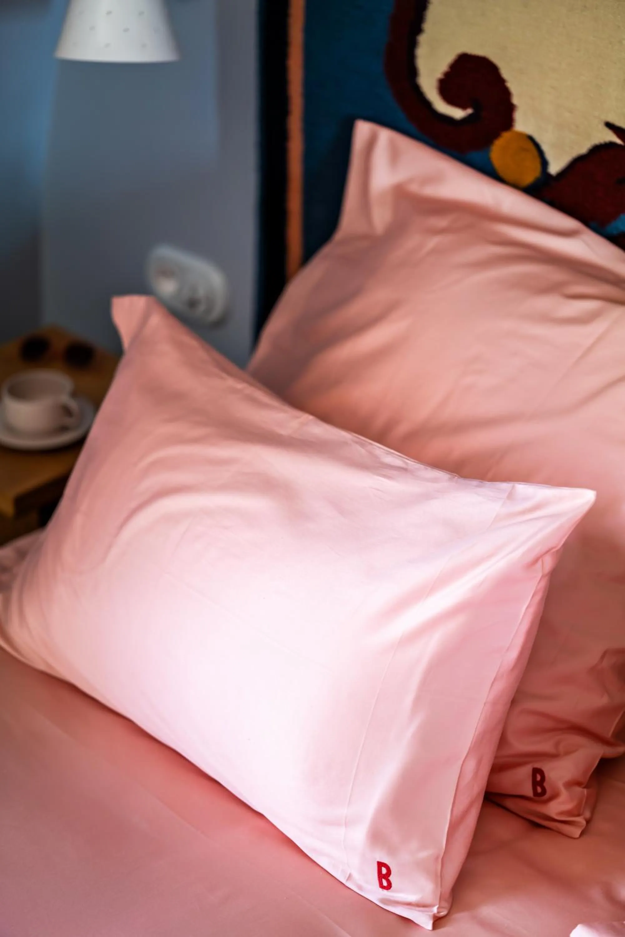 Bed in Hôtel de La Boétie