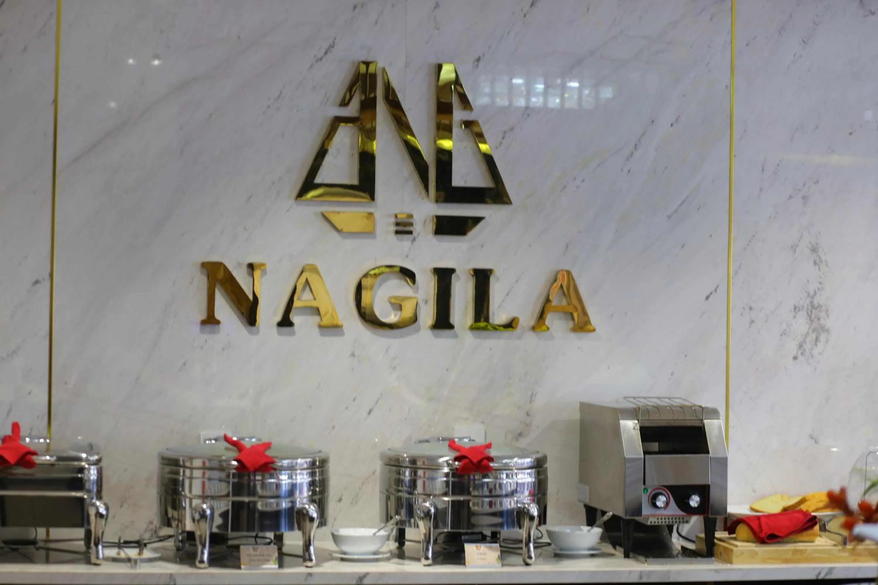 Food and drinks in Nagila Boutique Hotel