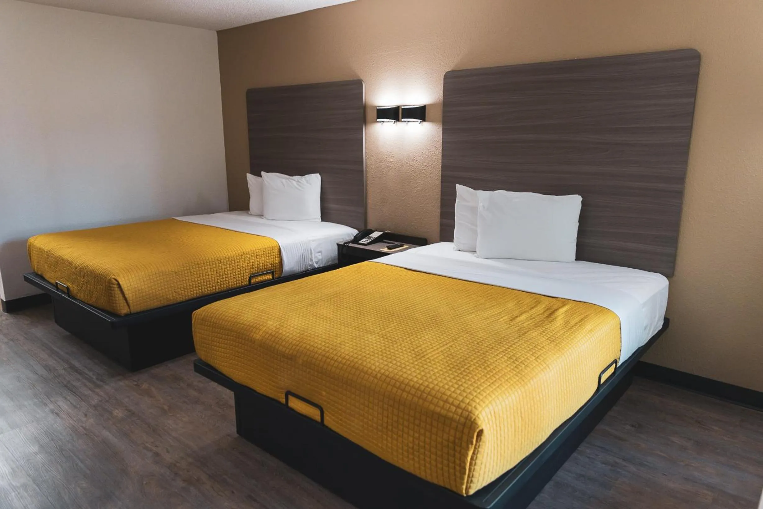 Bed in Express Inn & Suites