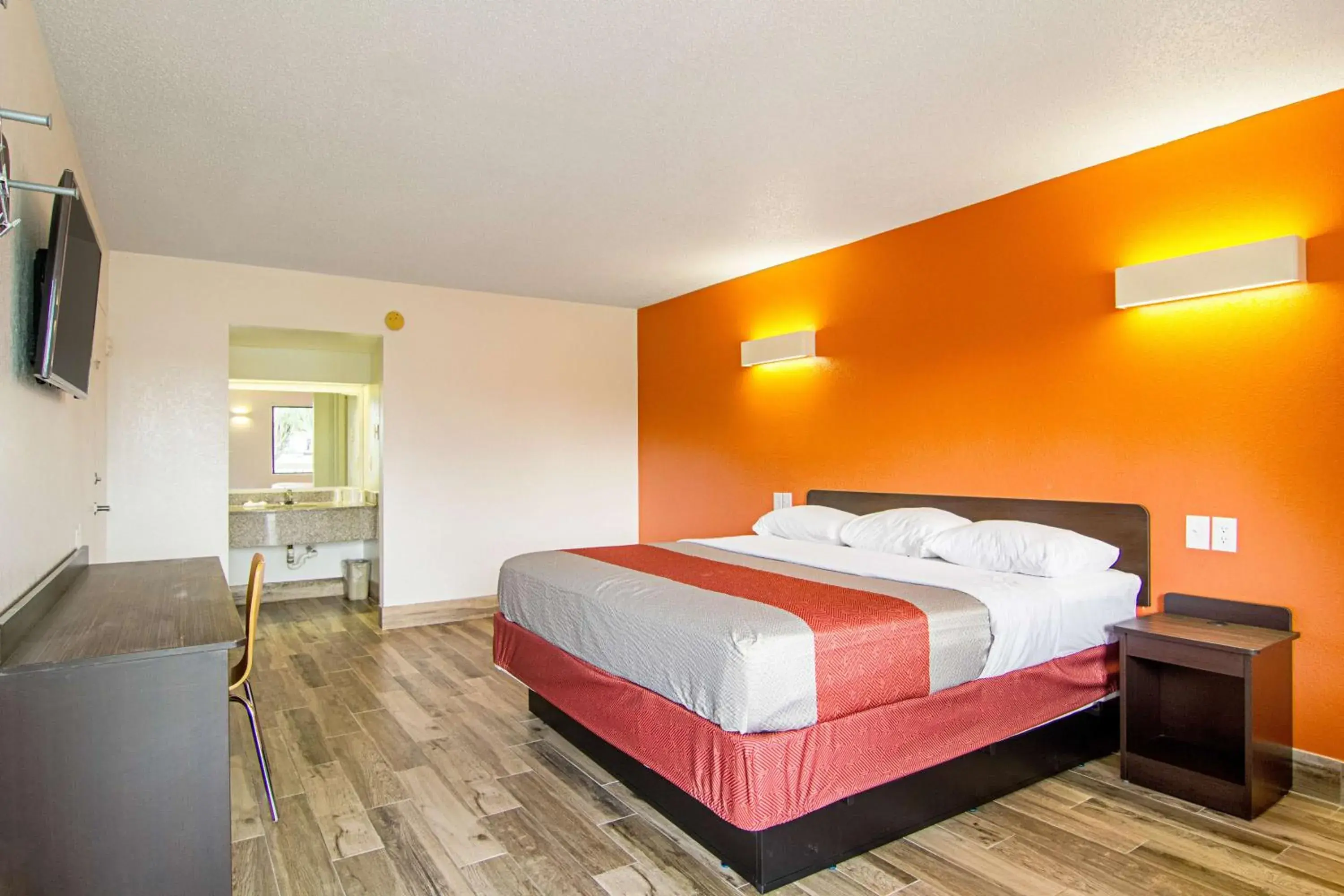 Suite - Non-Smoking in Motel 6-Starke, FL Suite - Non-Smoking in Motel 6-Starke, FL