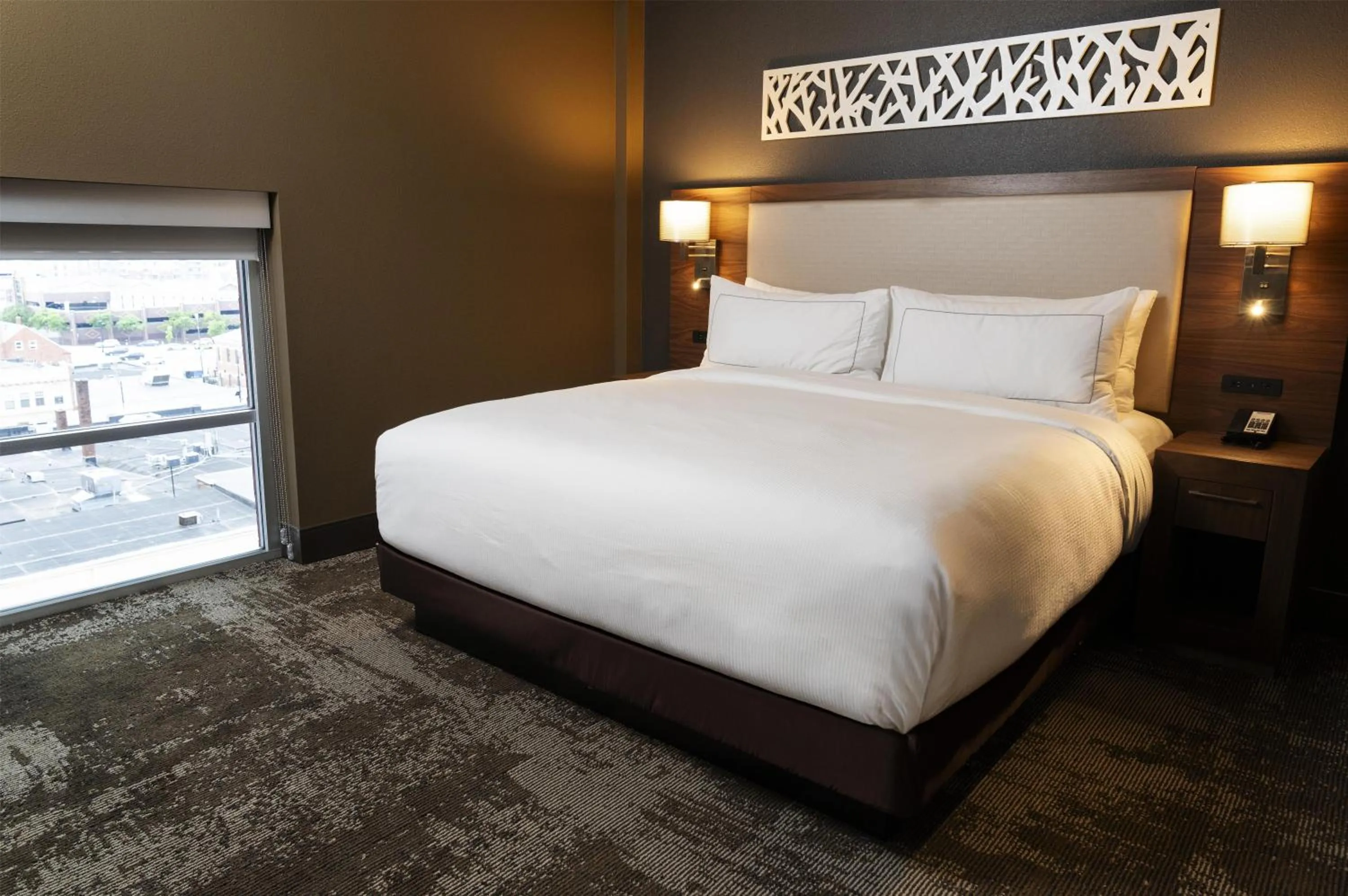 Bed in The Broadway Columbia - a DoubleTree by Hilton Hotel