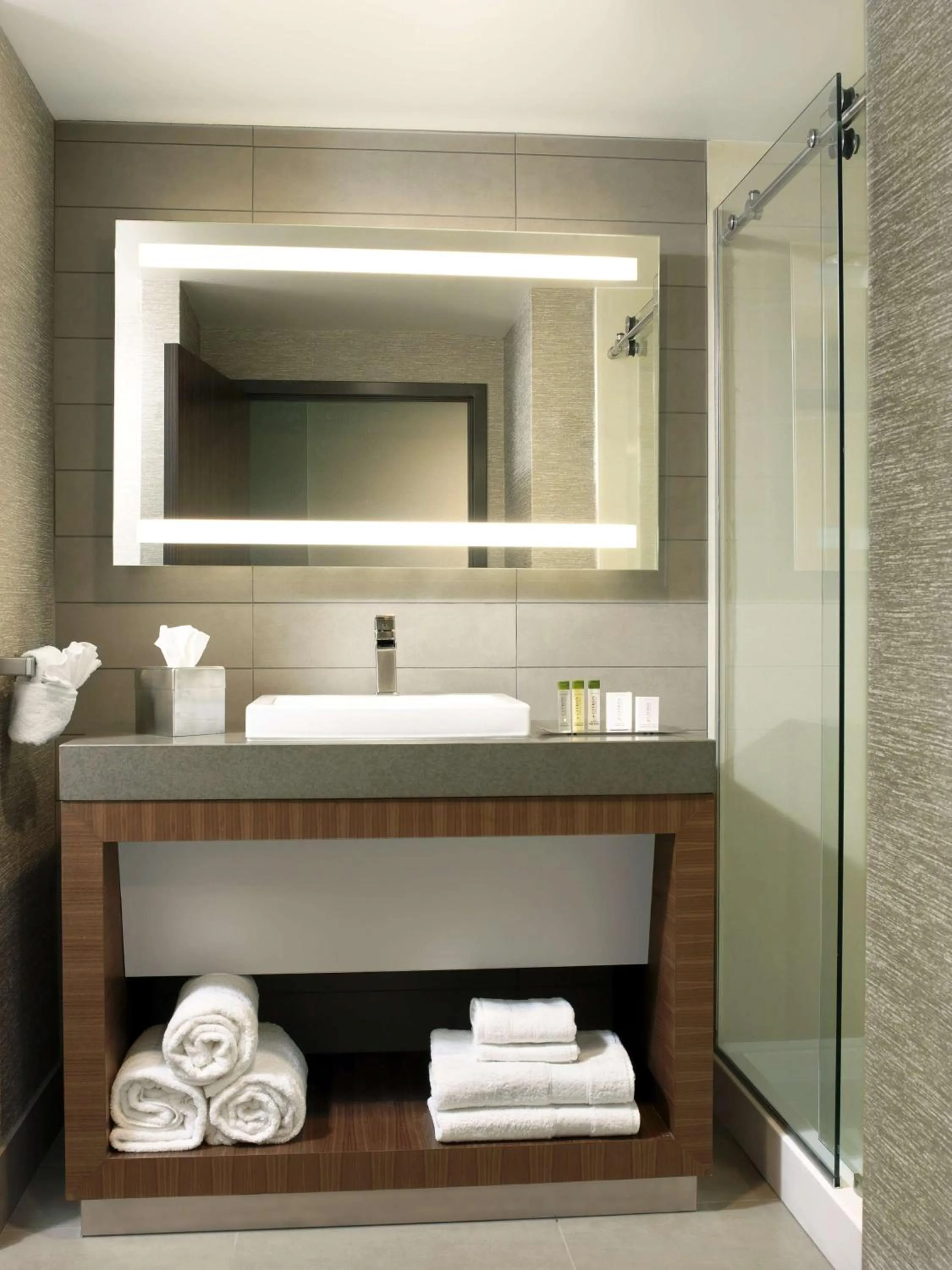 Bathroom in The Broadway Columbia - a DoubleTree by Hilton Hotel