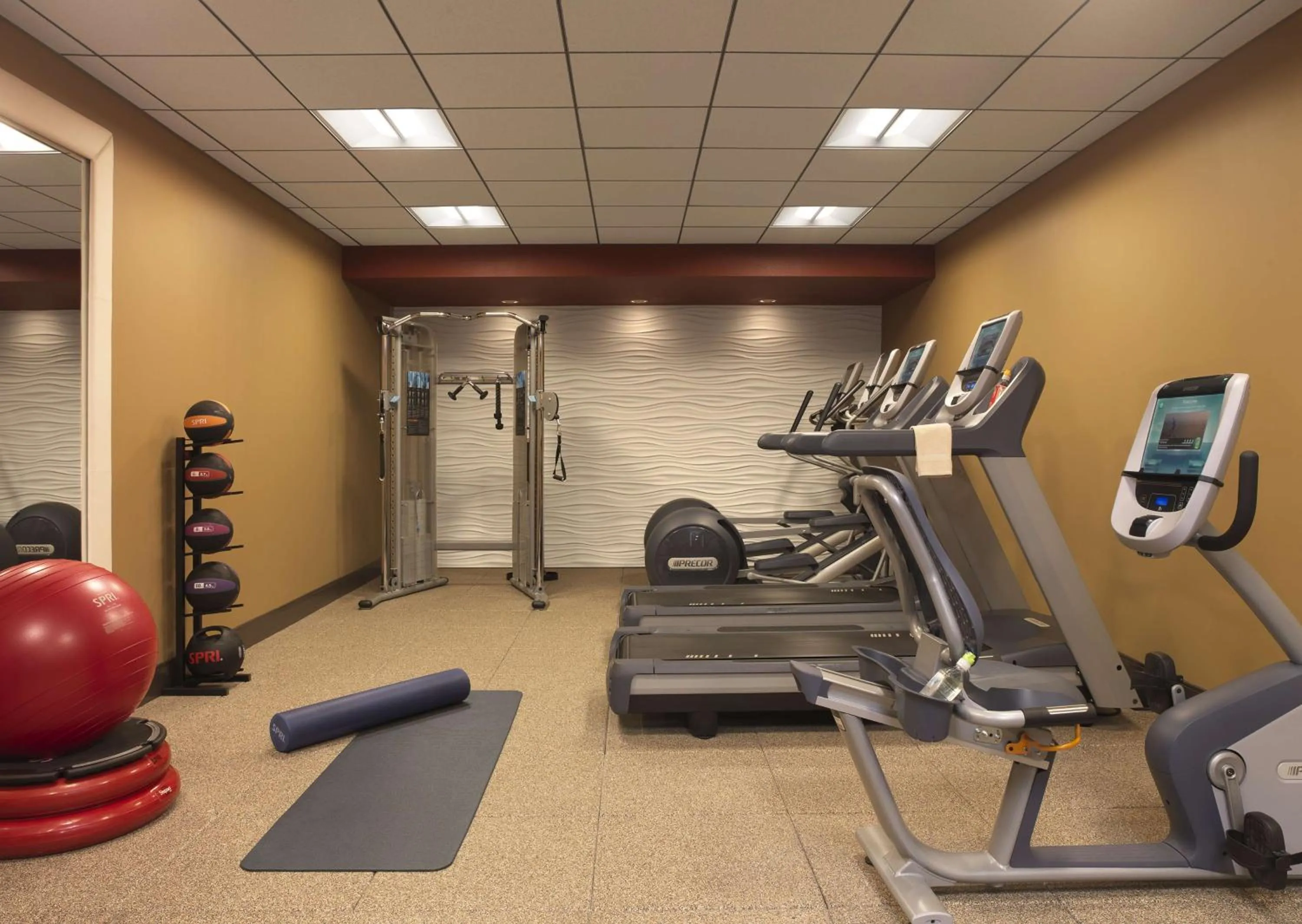 Fitness centre/facilities in The Broadway Columbia - a DoubleTree by Hilton Hotel