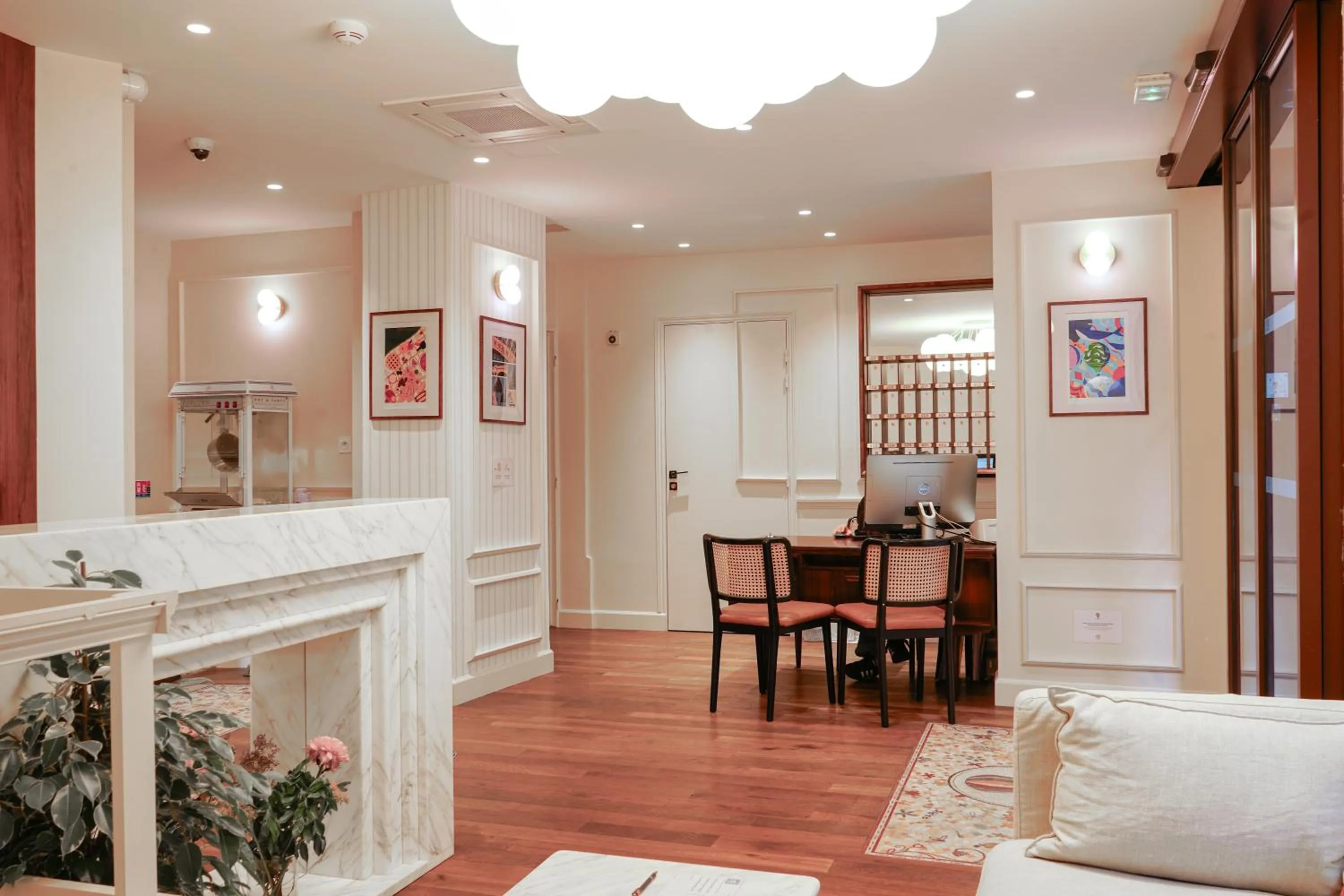 Lobby or reception in Joli Môme