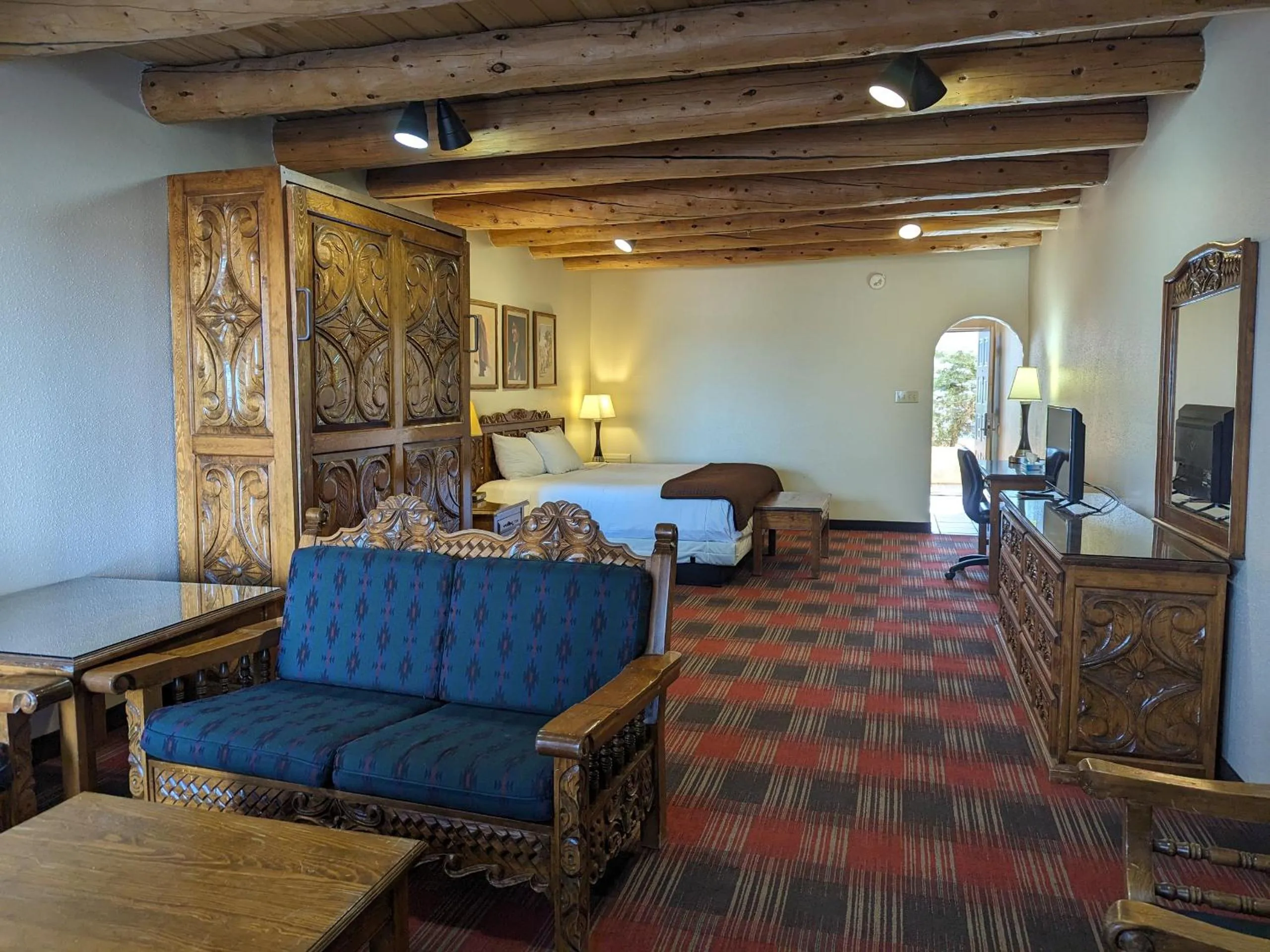 Seating area in Sagebrush Inn & Suites