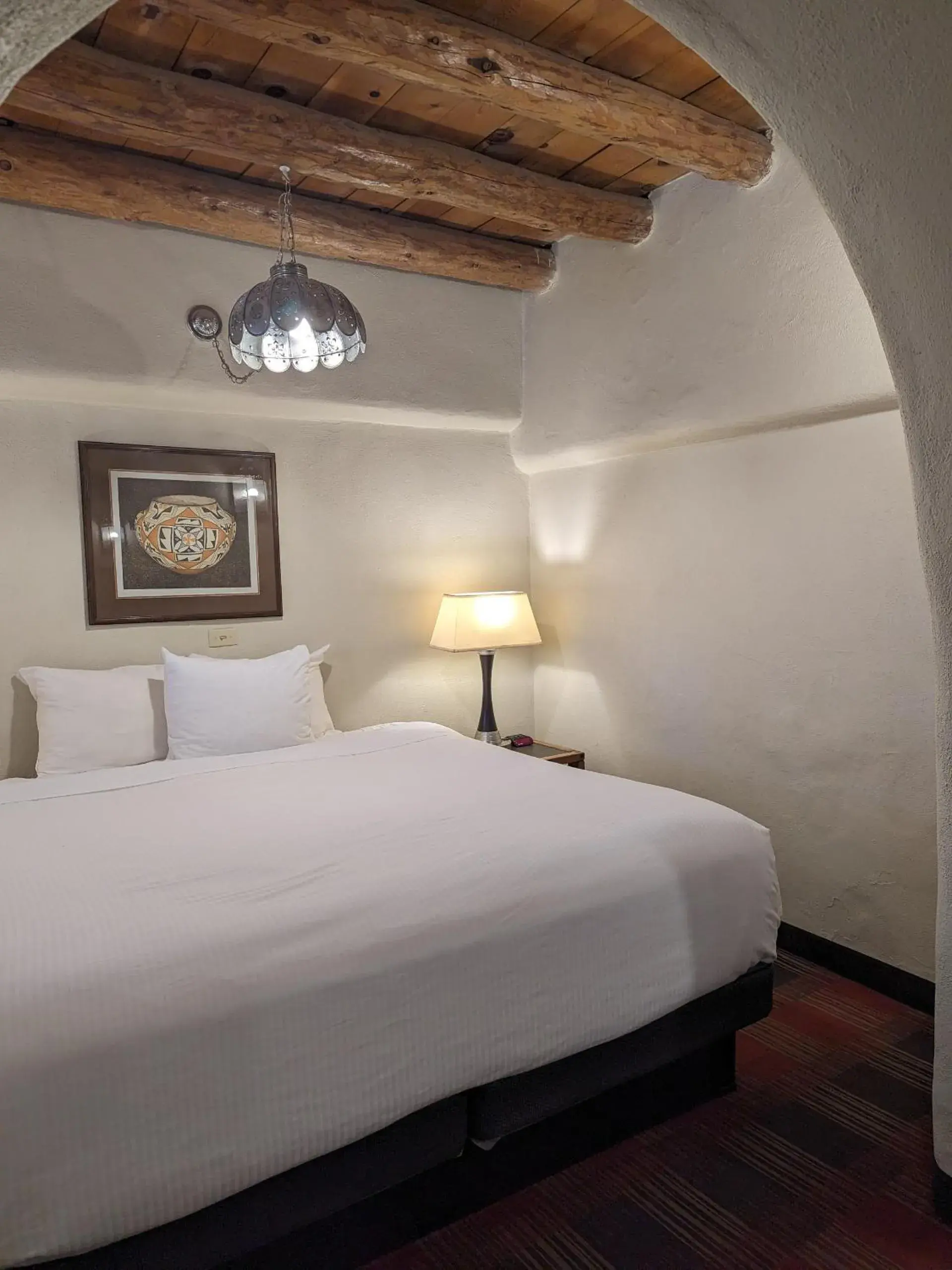 Historic Sagebrush Room with 1 bed in Sagebrush Inn & Suites Historic Sagebrush Room with 1 bed in Sagebrush Inn & Suites