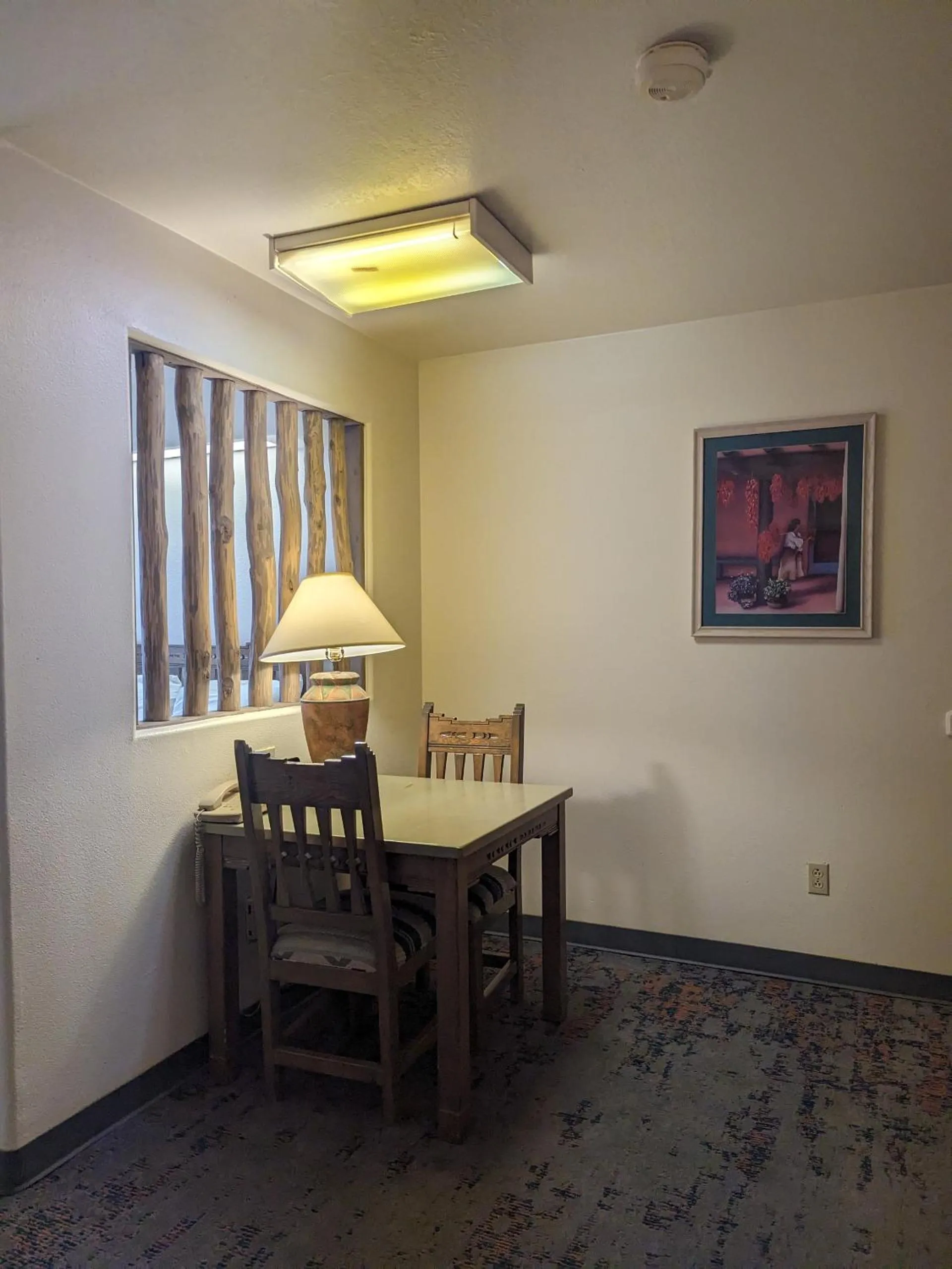 Seating area in Sagebrush Inn & Suites
