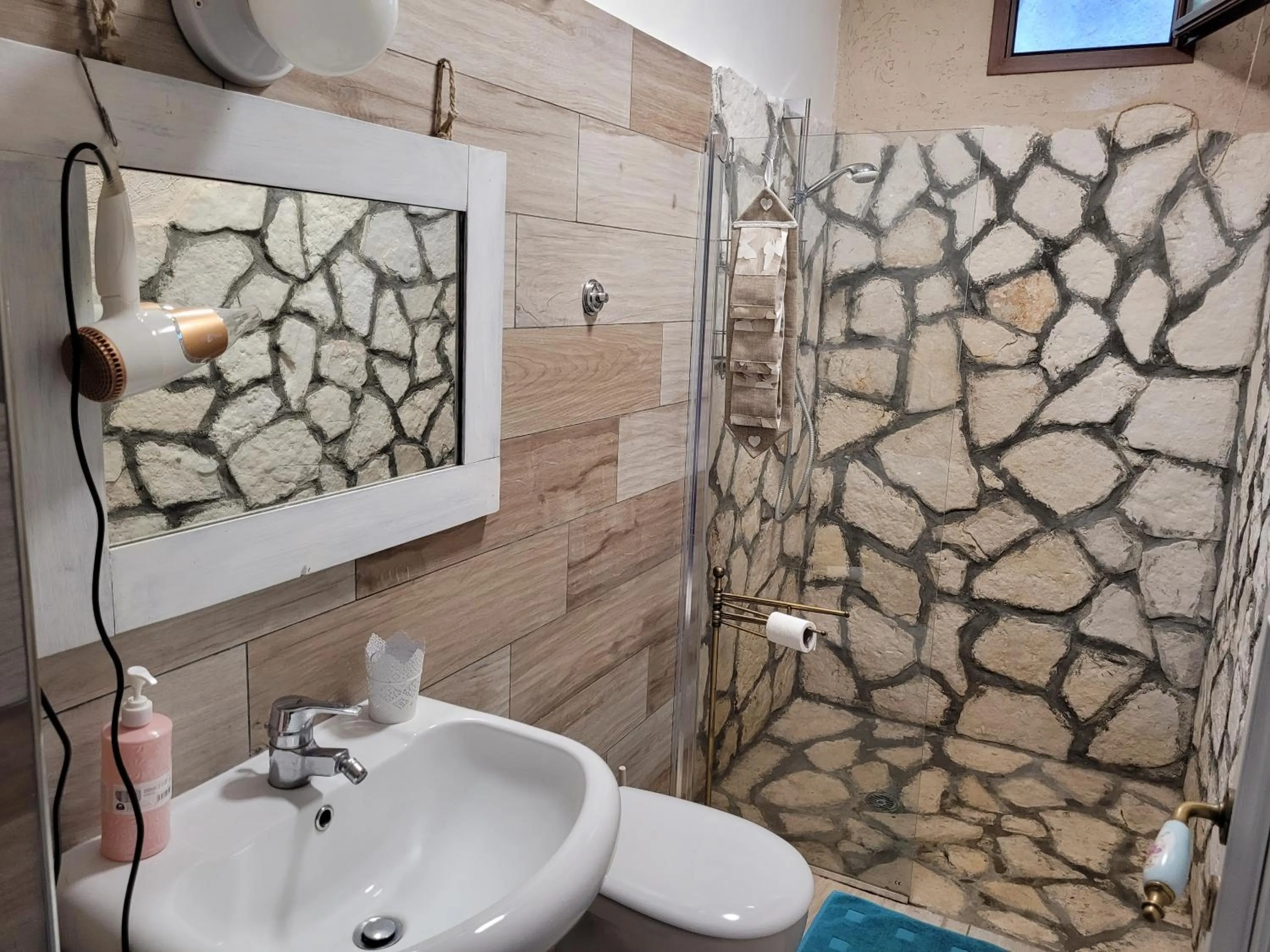 Bathroom in MONTEMAGNO