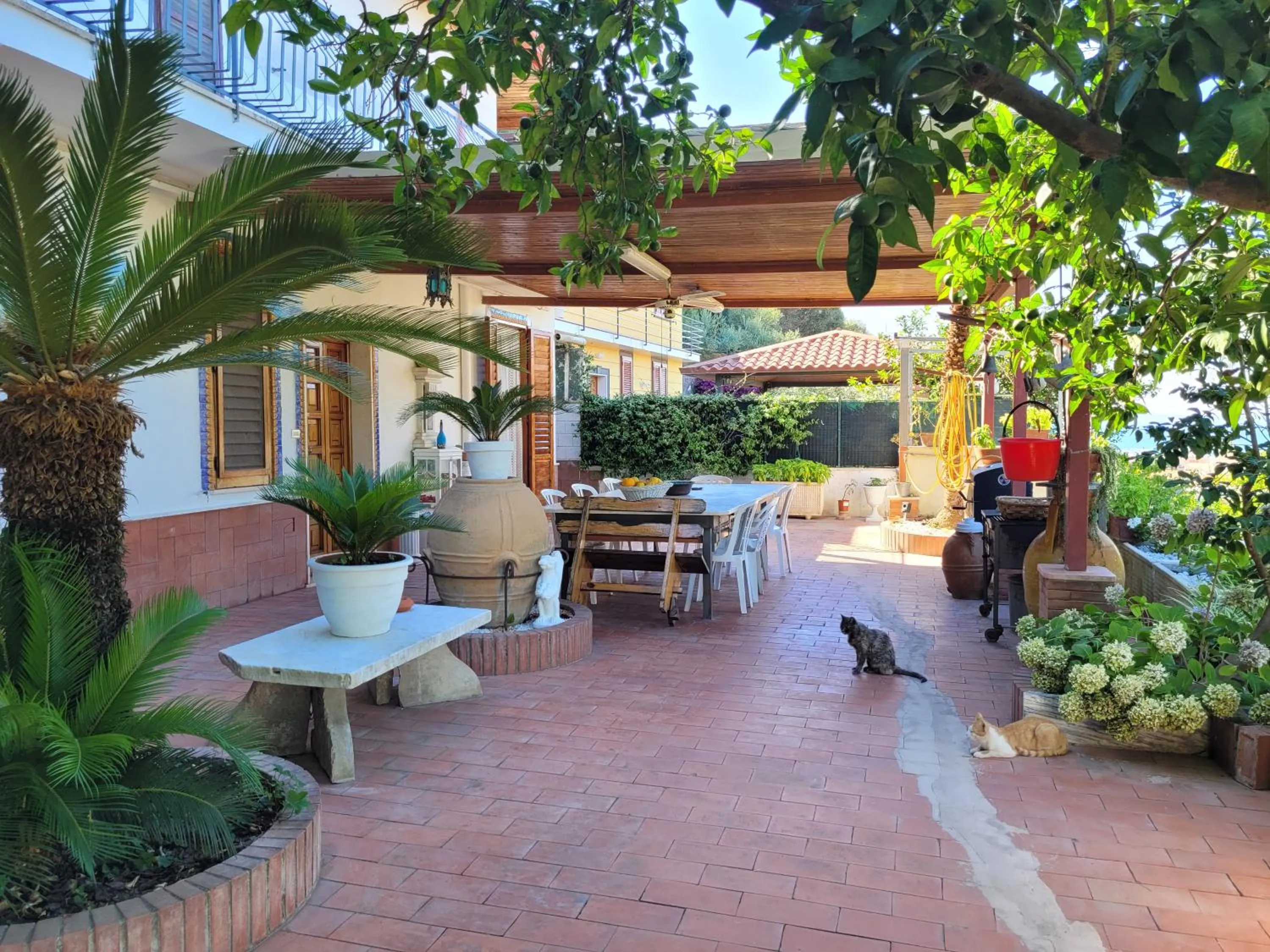 Patio in MONTEMAGNO
