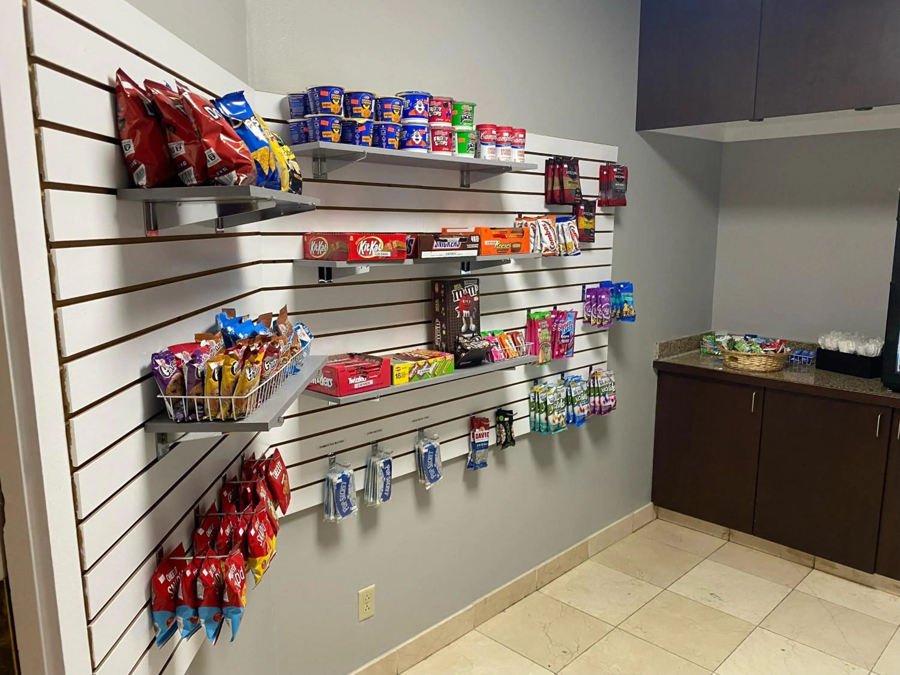 Restaurant/places to eat in Burrstone Inn, an Ascend Collection Hotel