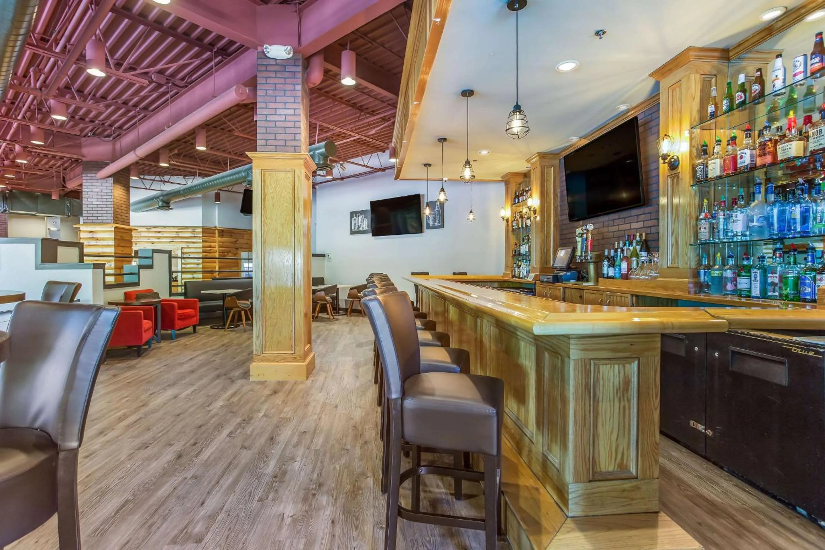 Restaurant/places to eat in Burrstone Inn, an Ascend Collection Hotel