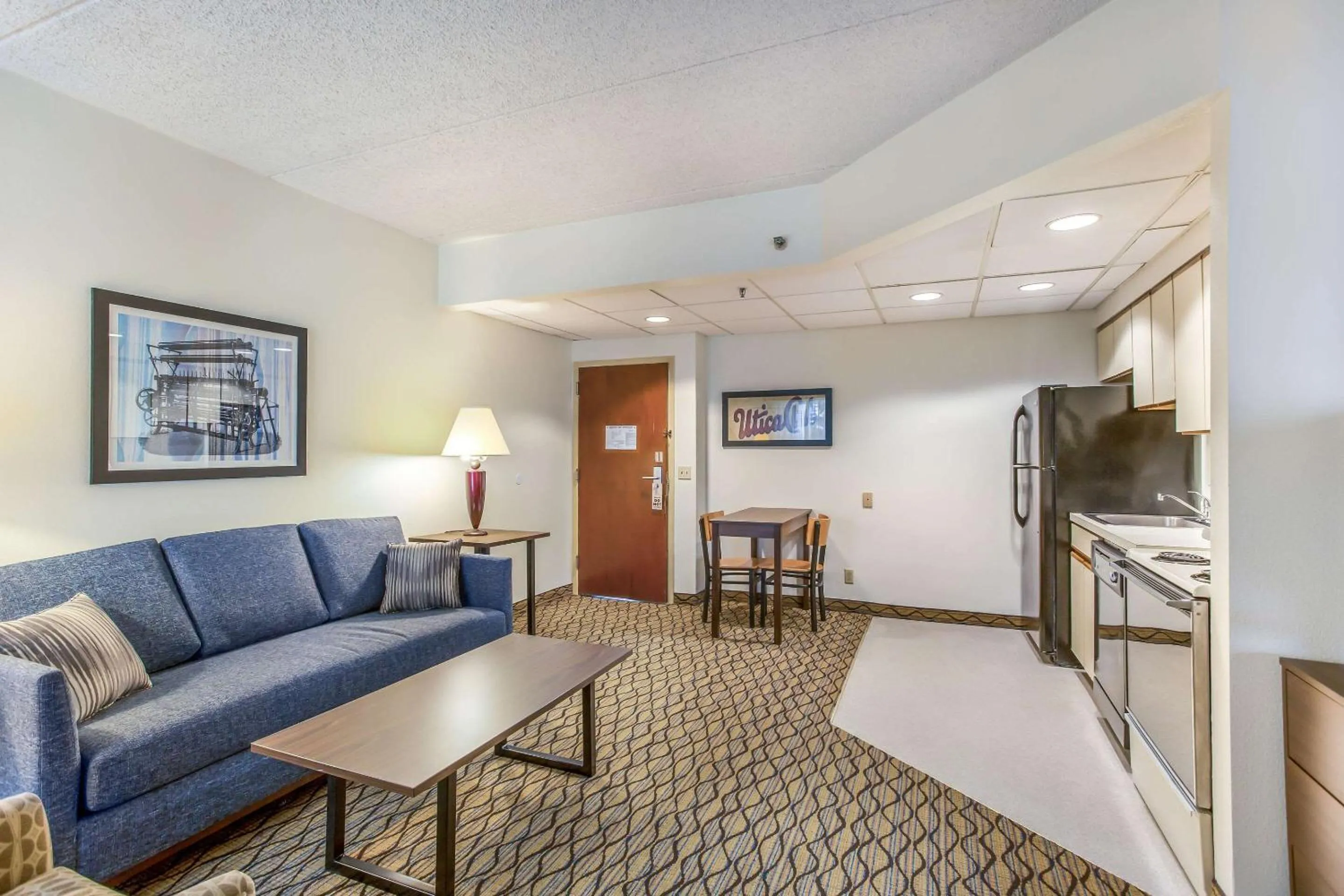Bedroom in Burrstone Inn, an Ascend Collection Hotel