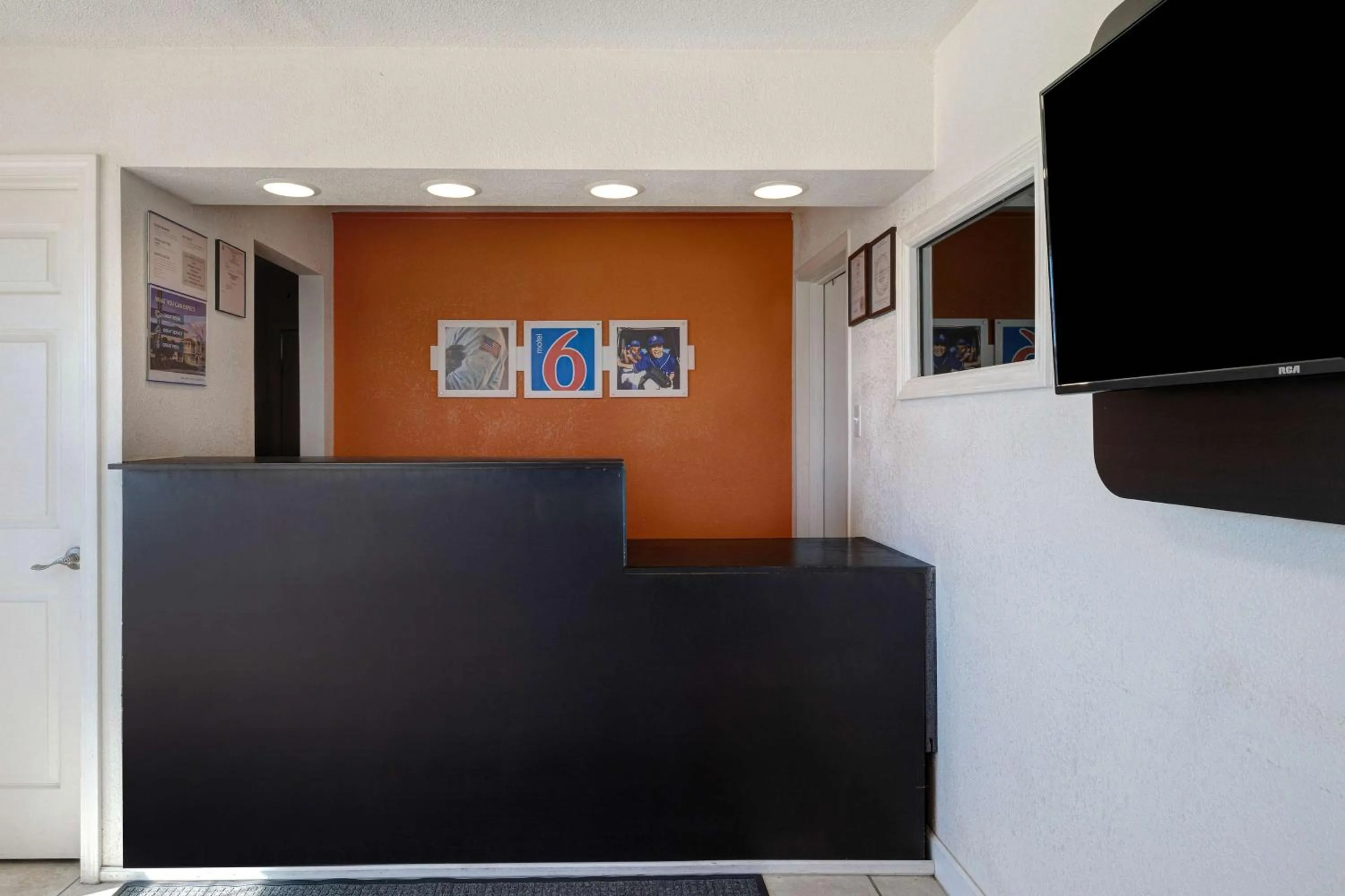 Lobby or reception in Motel 6-Rolla, MO