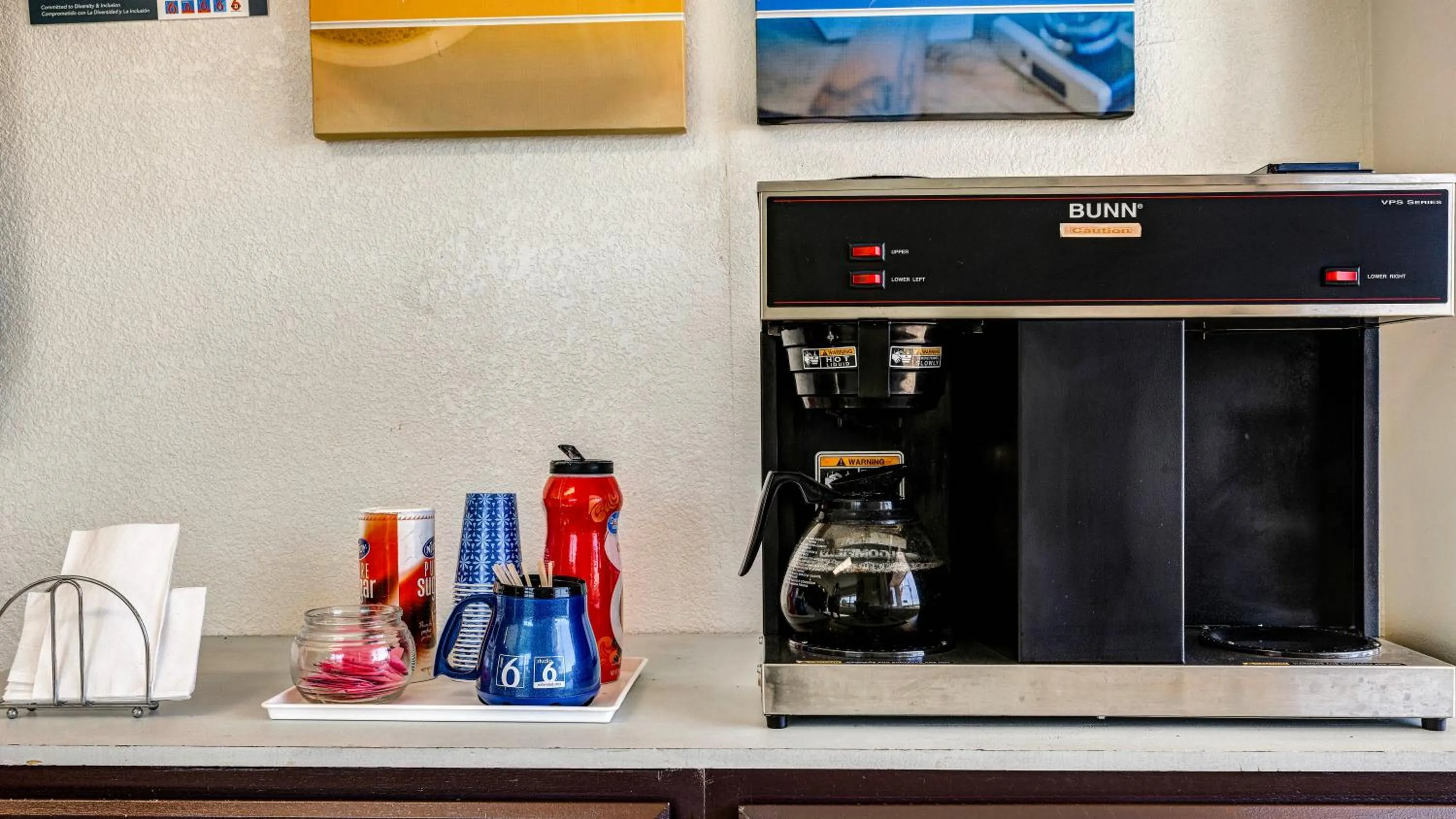Coffee/tea facilities in Motel 6-Rolla, MO