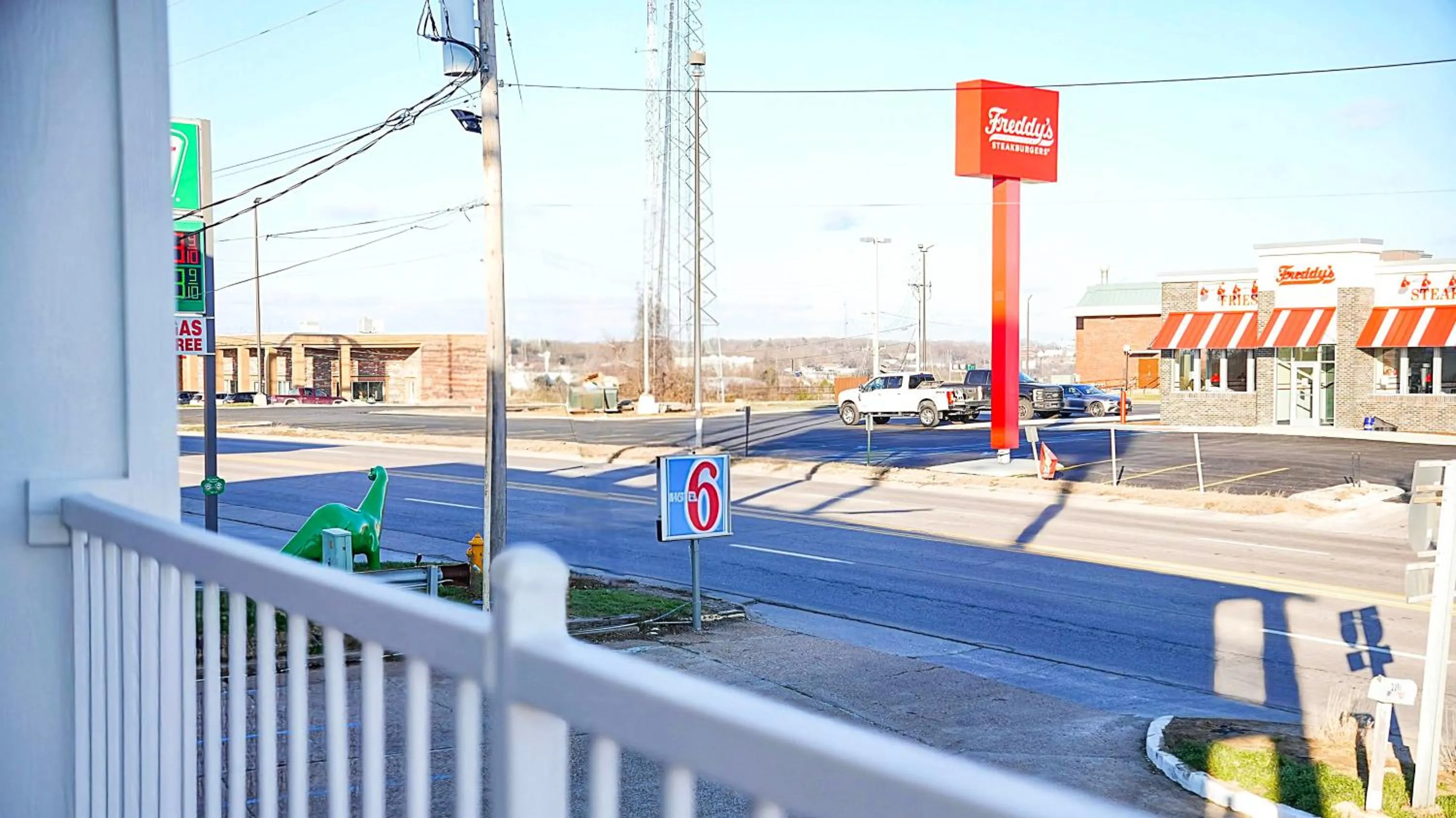 Facade/entrance in Motel 6-Rolla, MO