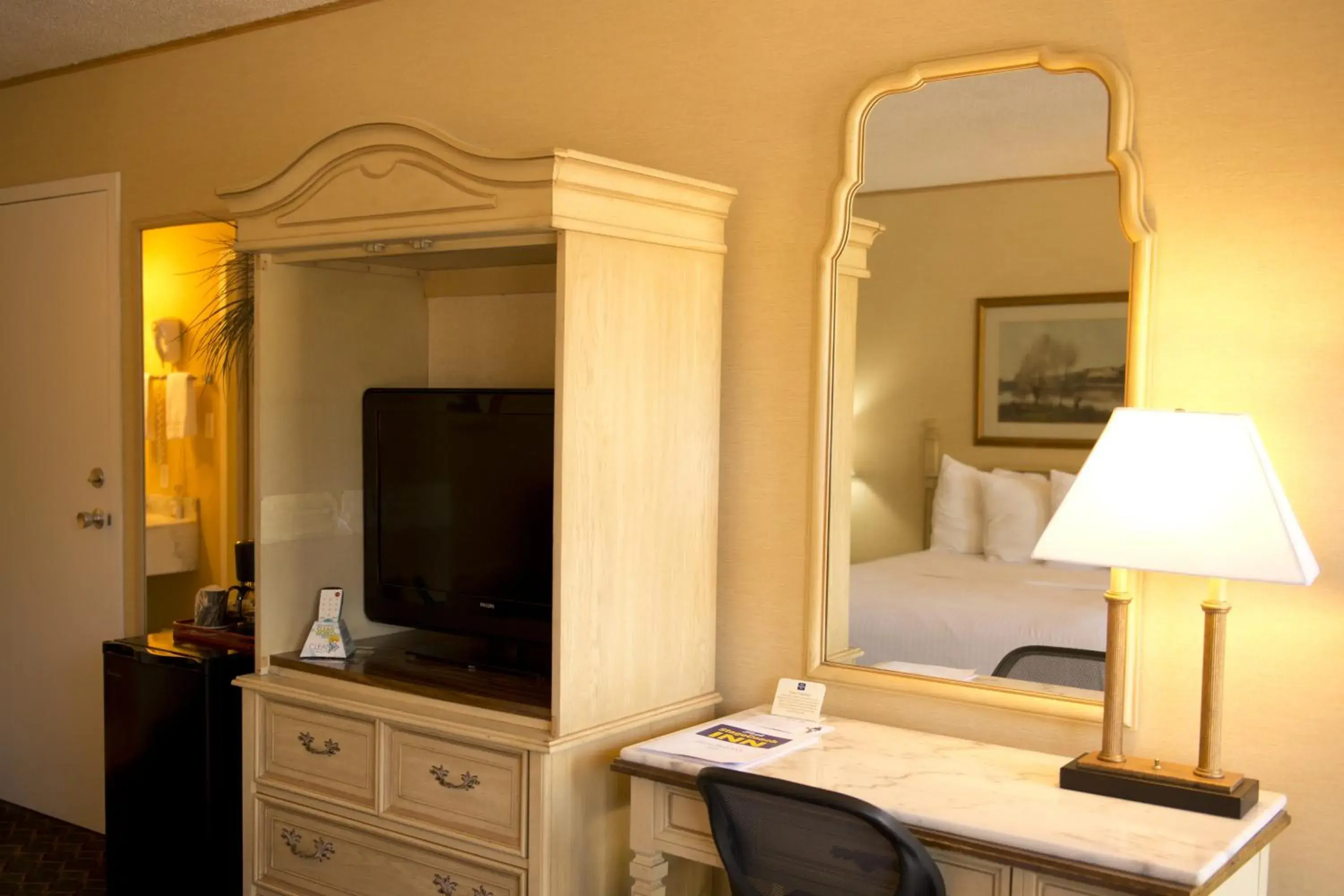 Double Room with Two Double Beds - Non-Smoking in Travelodge by Wyndham Ogallala Double Room with Two Double Beds - Non-Smoking in Travelodge by Wyndham Ogallala