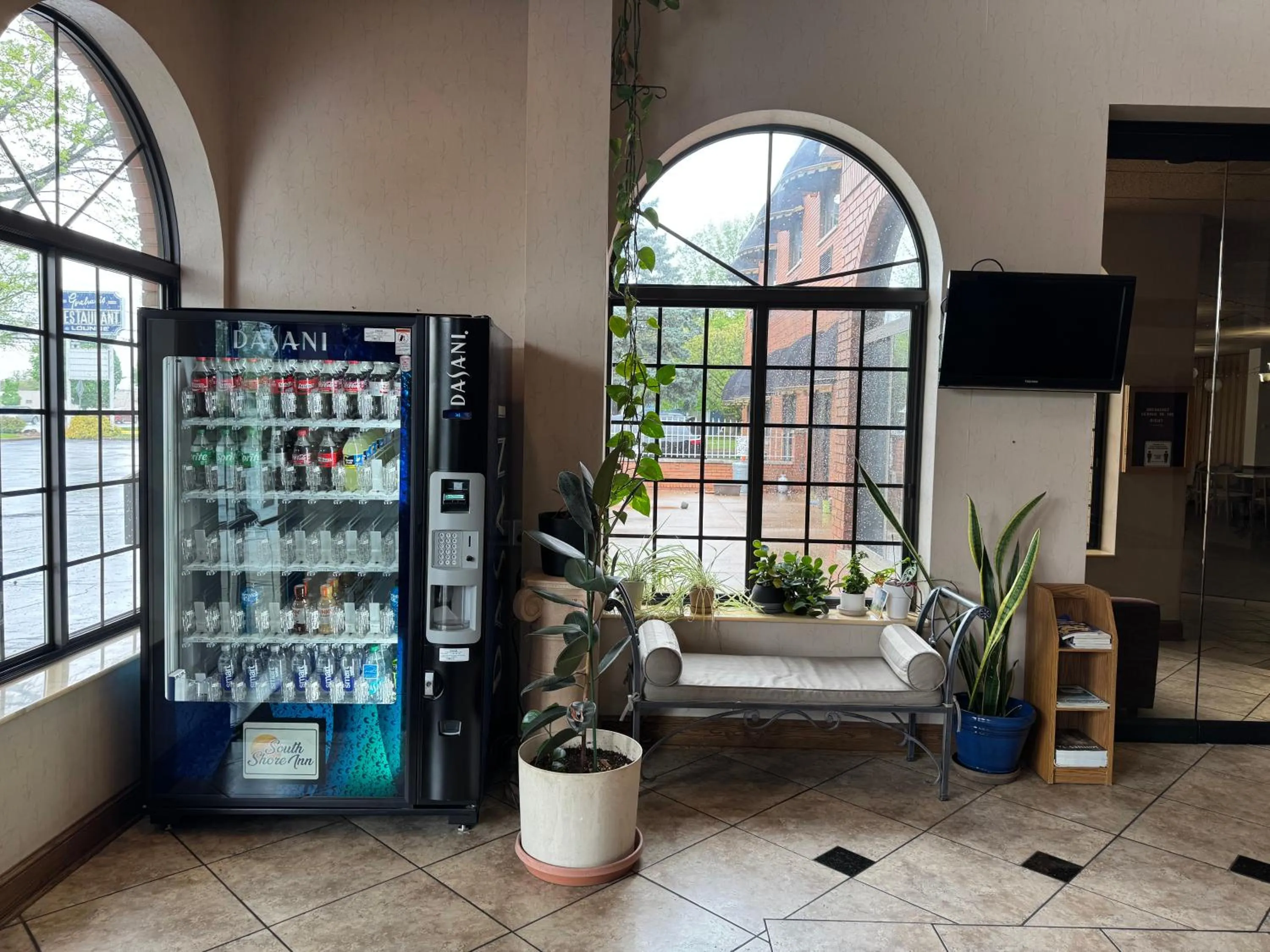 Patio in South Shore Inn