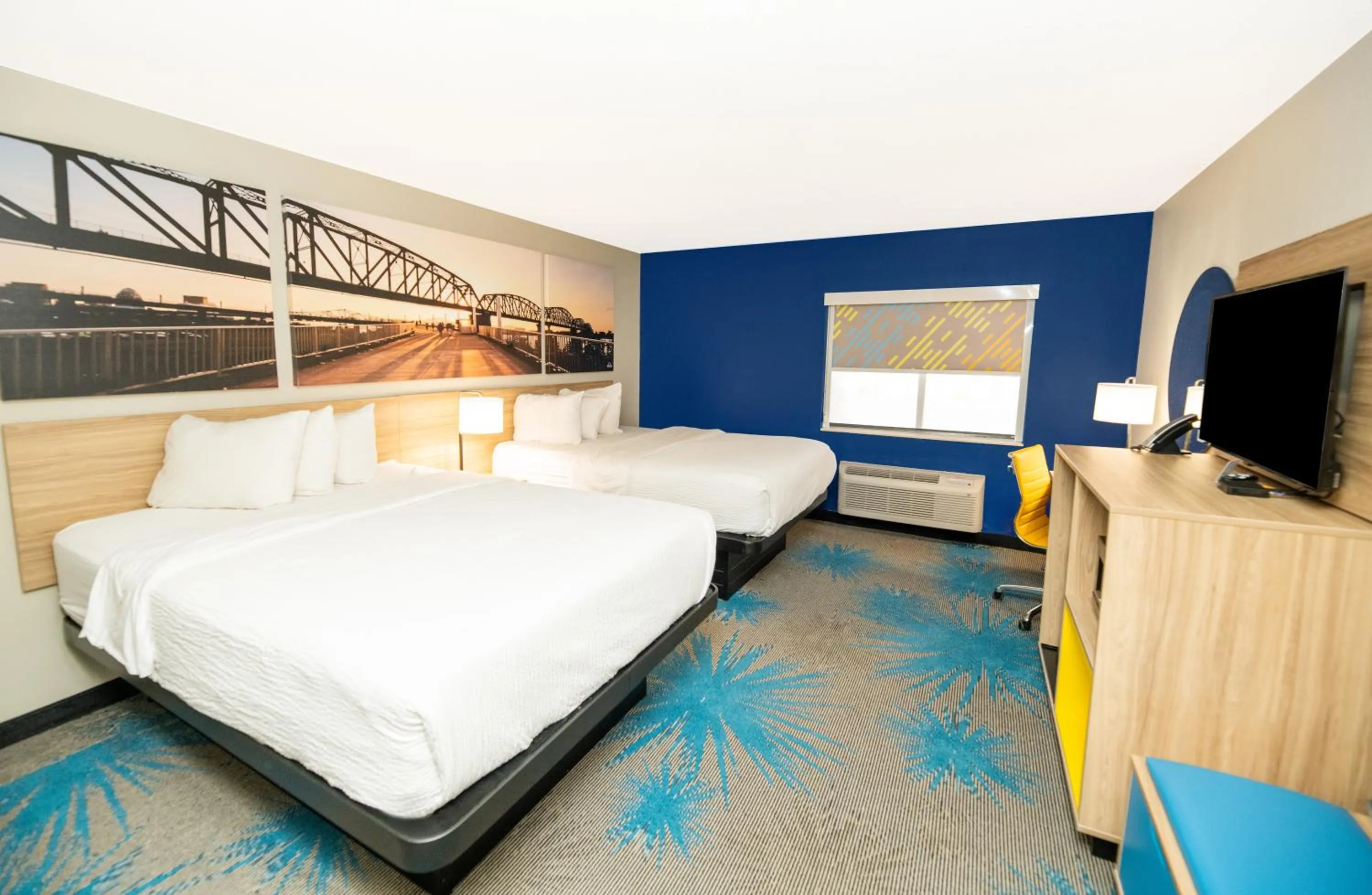 Bed in Days Inn by Wyndham Fort Smith