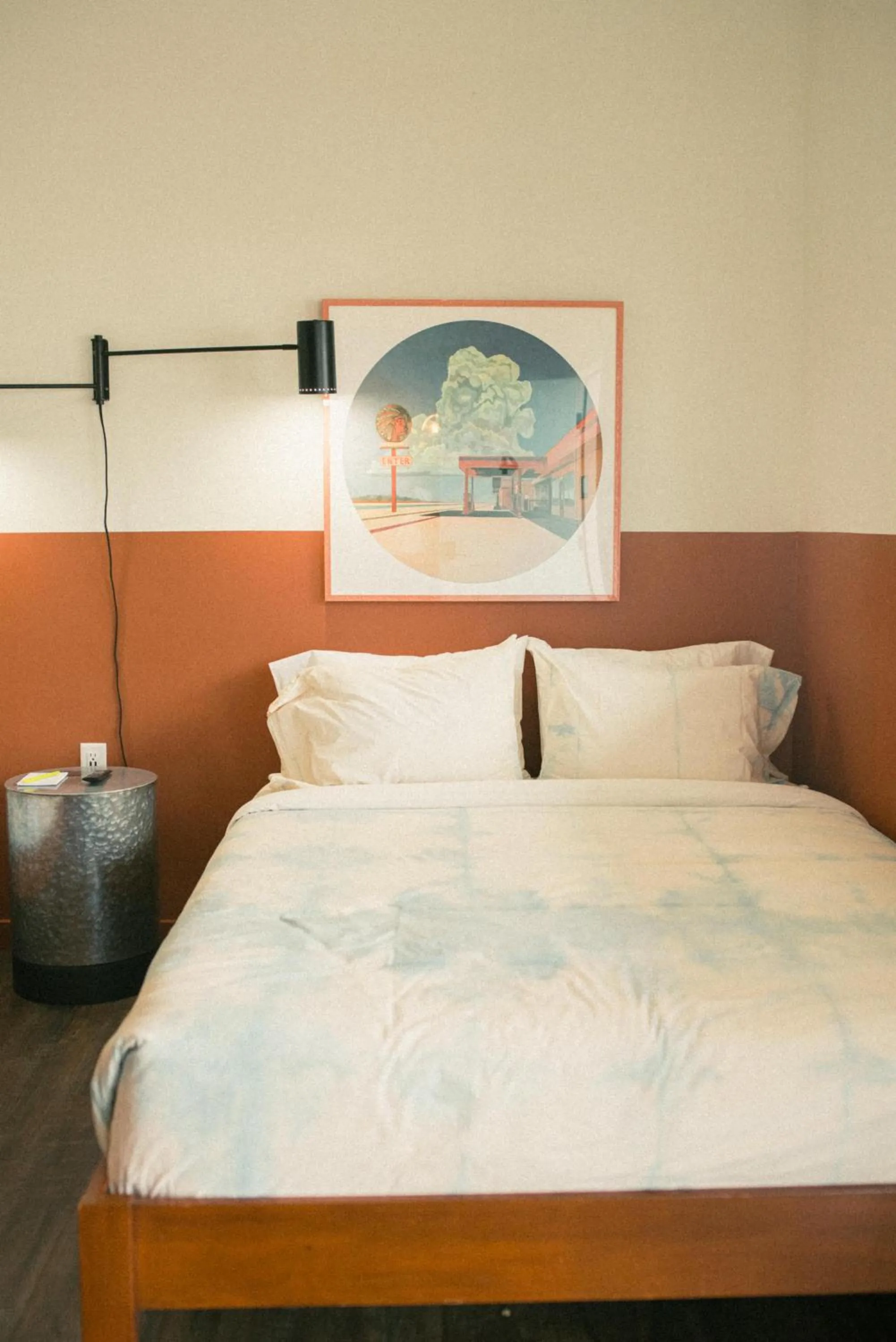 Bedroom, Bed in Mellow Moon Lodge