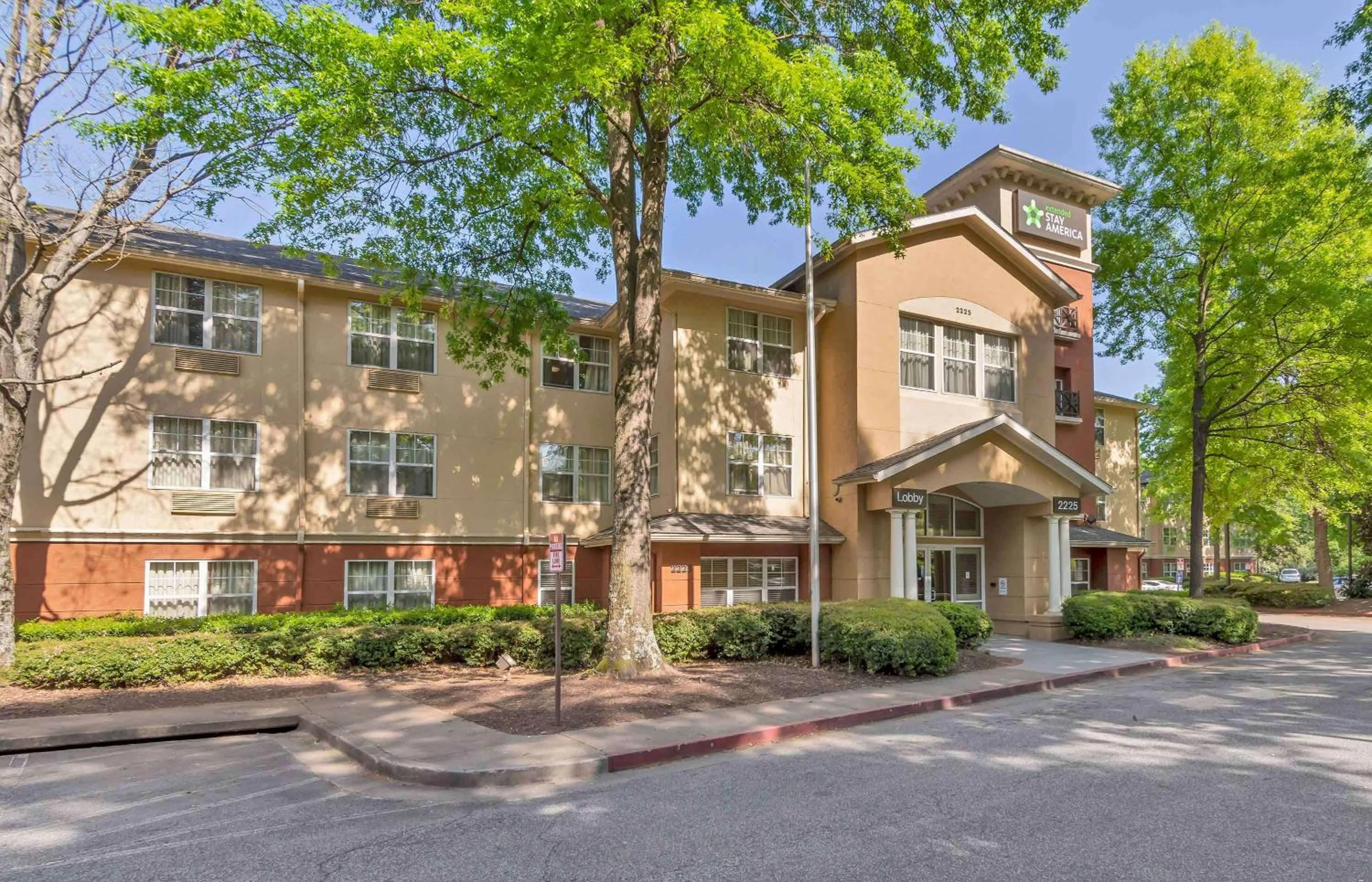 Property building in Extended Stay America - Atlanta - Marietta - Interstate N. Pkwy