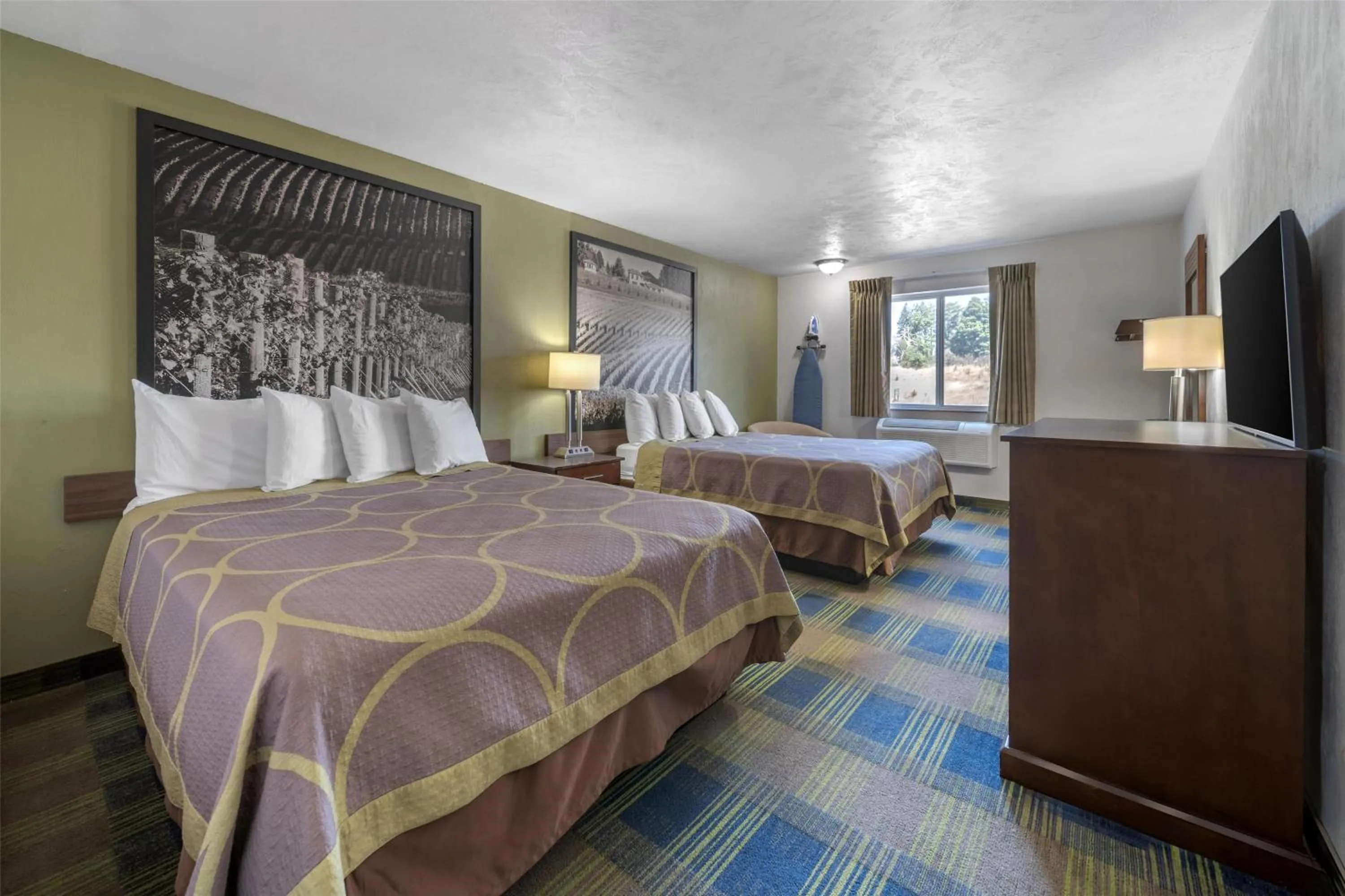 Bedroom, Bed in SureStay by Best Western Walla Walla