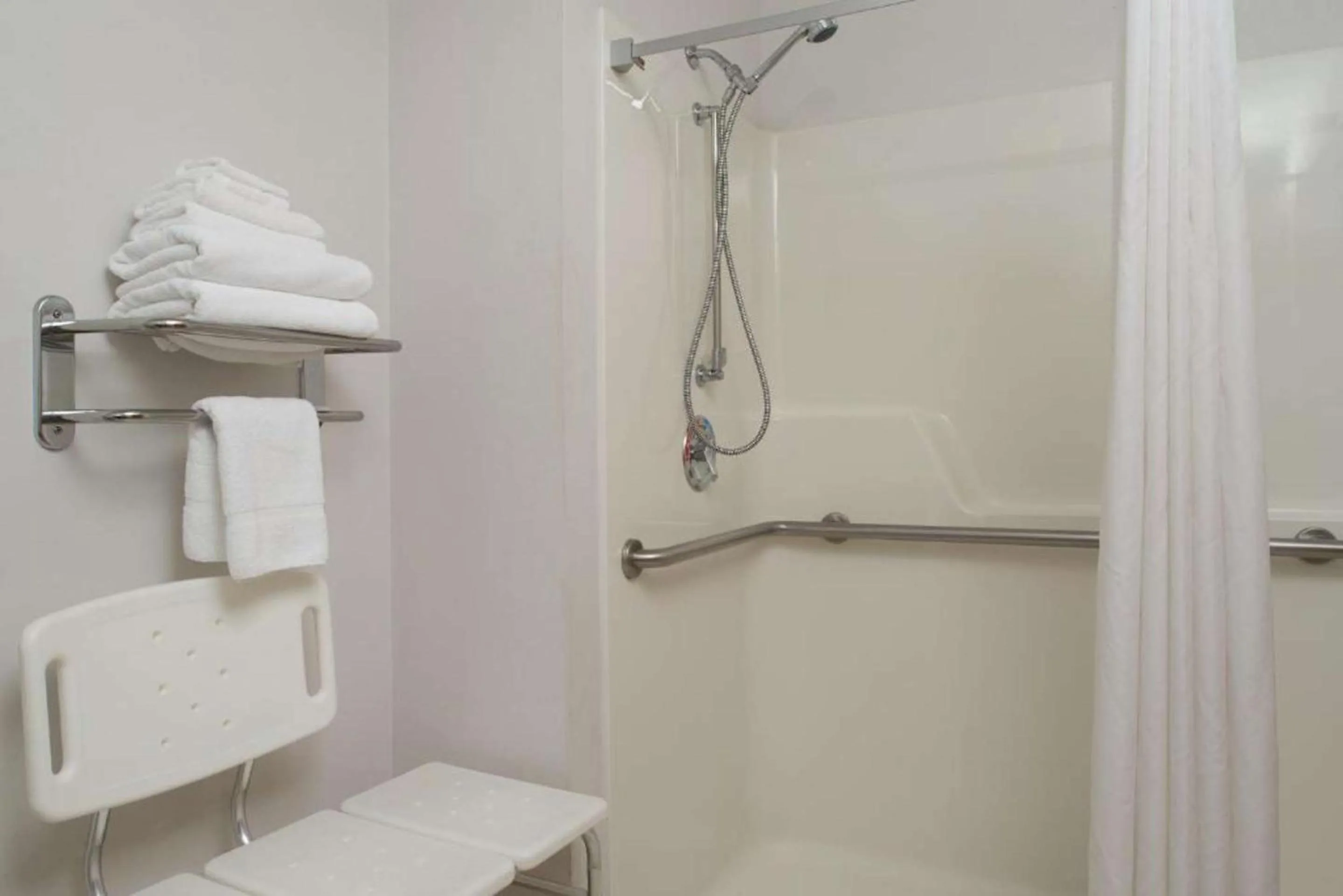 Bathroom in Super 8 by Wyndham Walla Walla