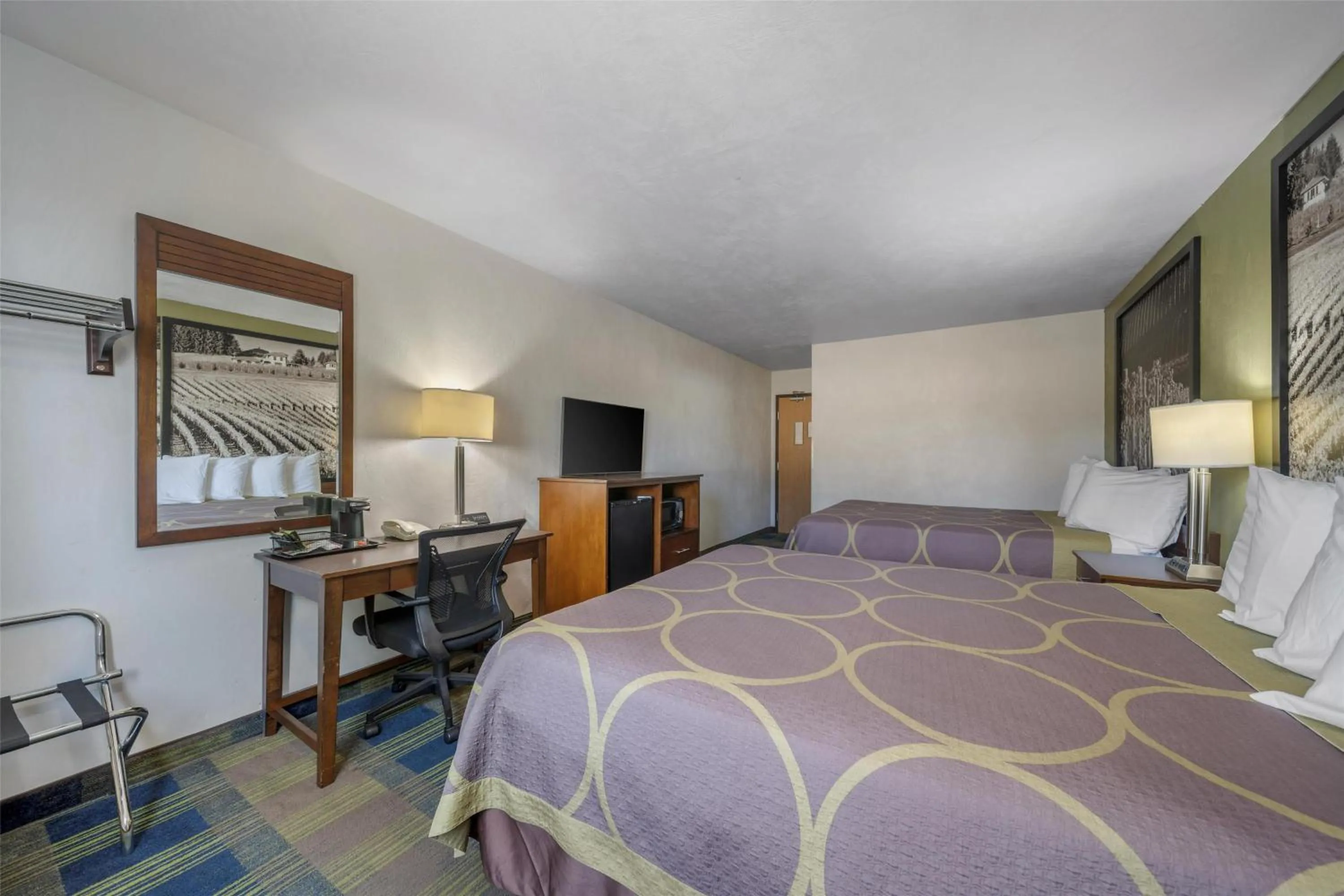 Bedroom, Bed in SureStay by Best Western Walla Walla