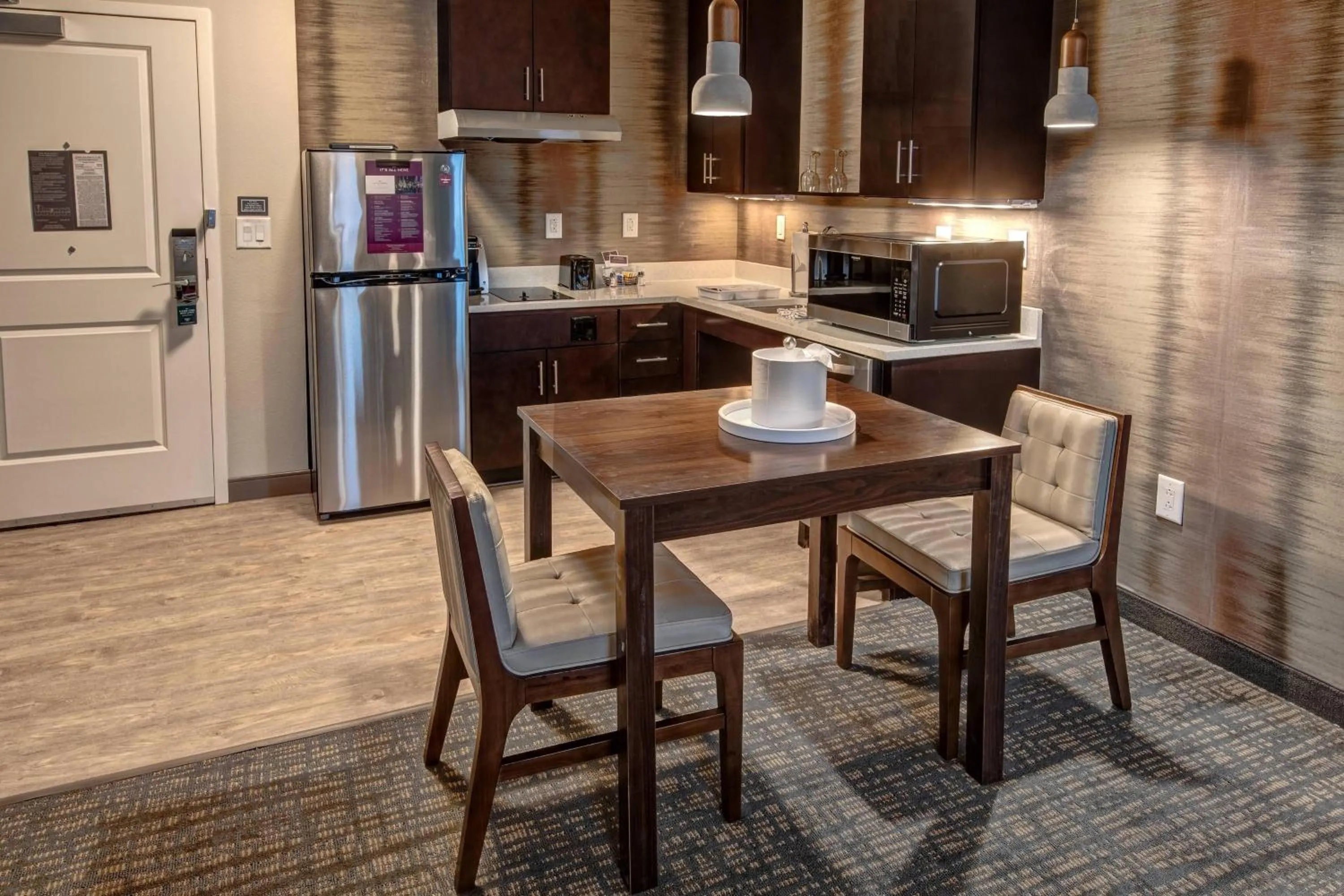 Kitchen or kitchenette in Residence Inn by Marriott Nashville at Opryland