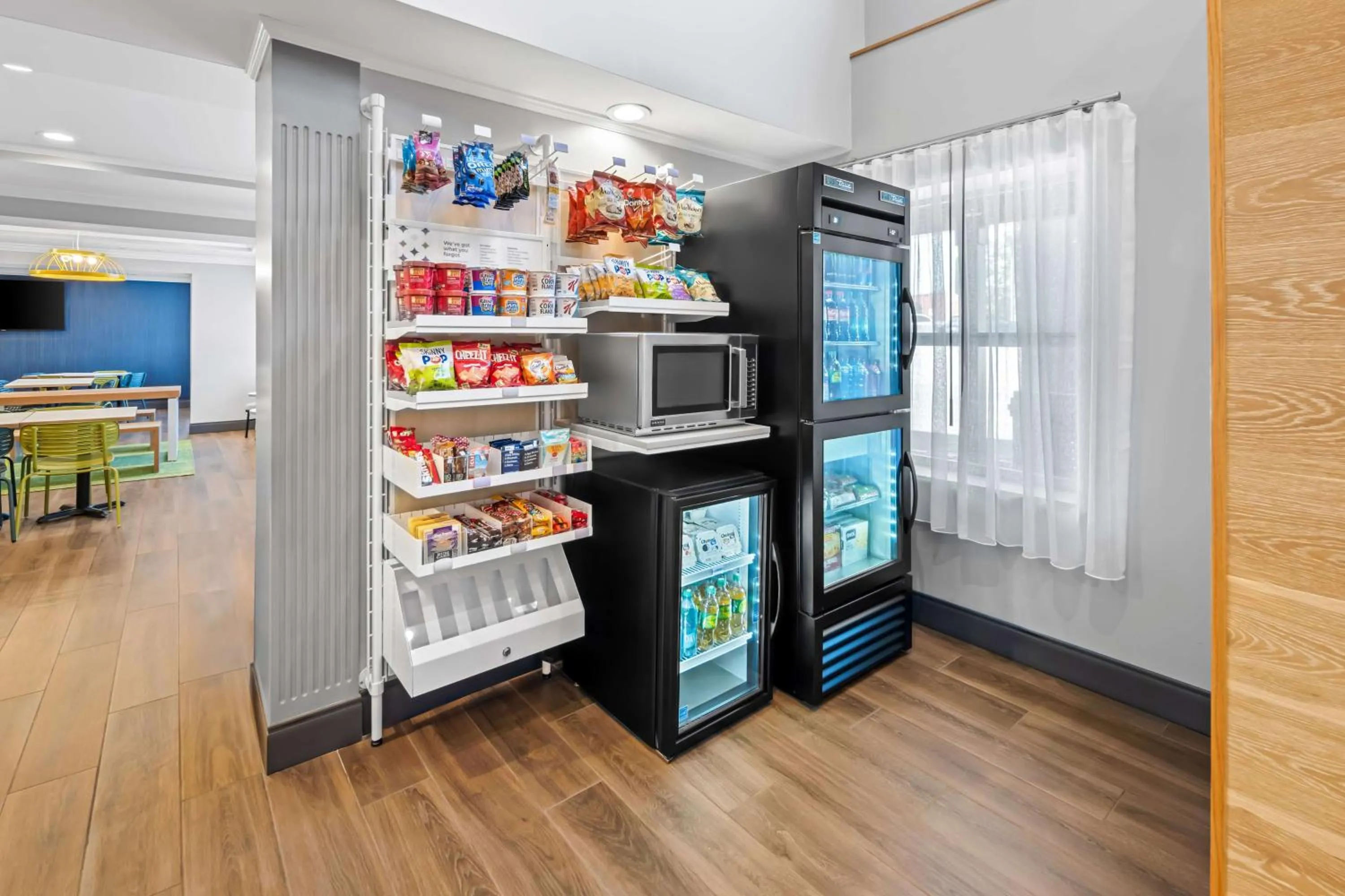 Restaurant/places to eat in Country Inn & Suites by Radisson, Potomac Mills Woodbridge, VA