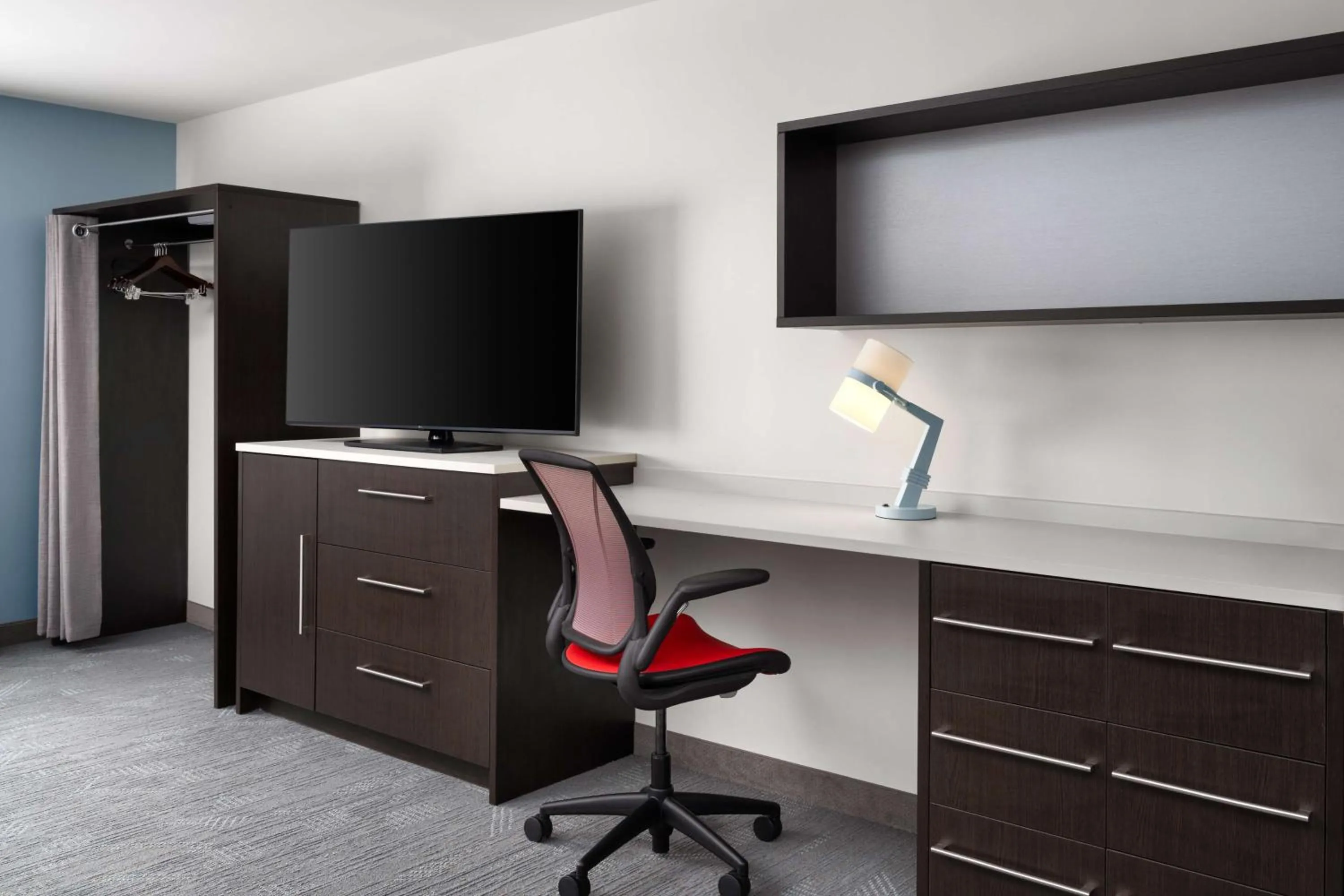 Bedroom in Home2 Suites by Hilton Miramar Ft. Lauderdale