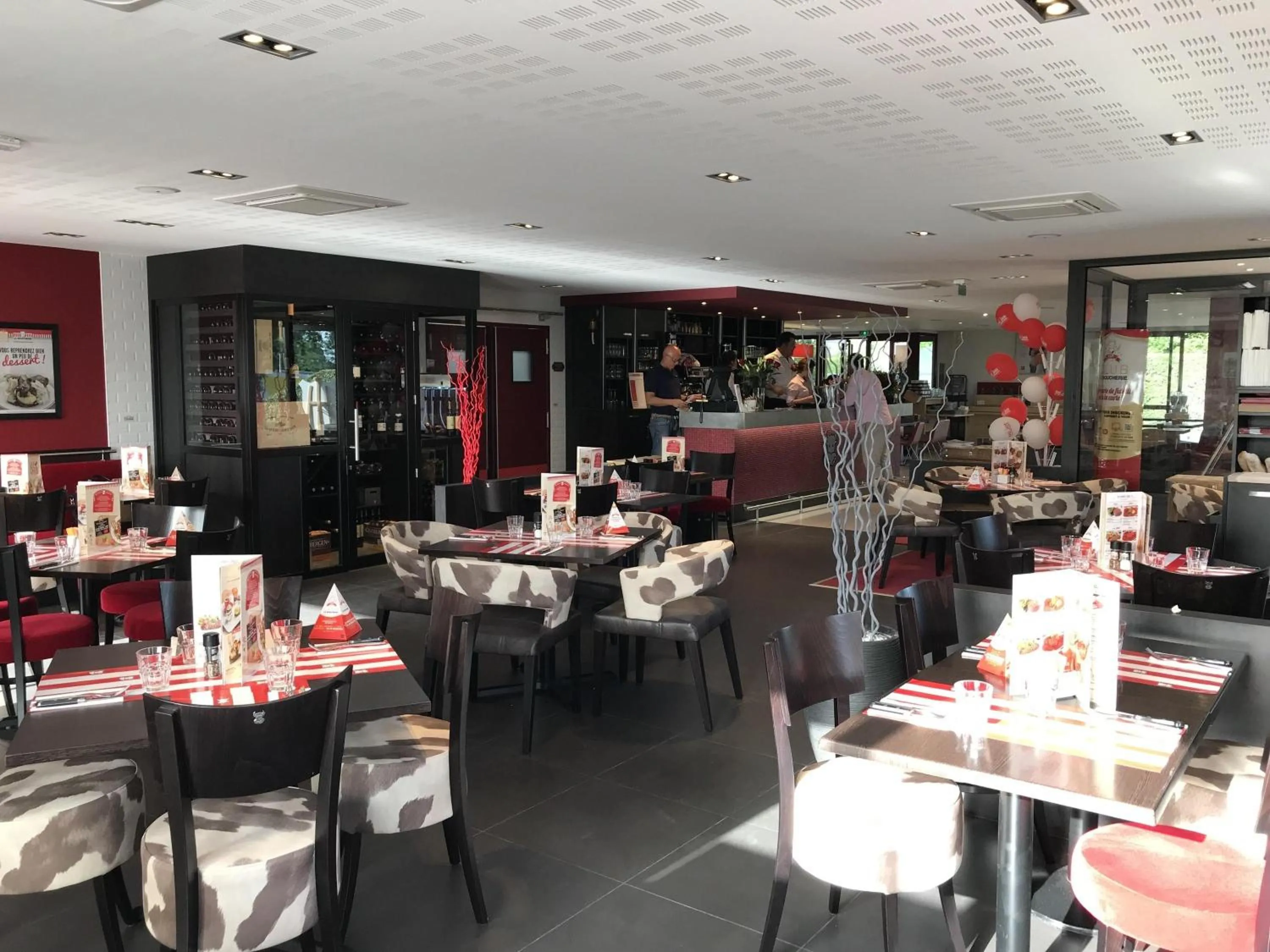 Restaurant/places to eat in ibis Bordeaux Saint Emilion