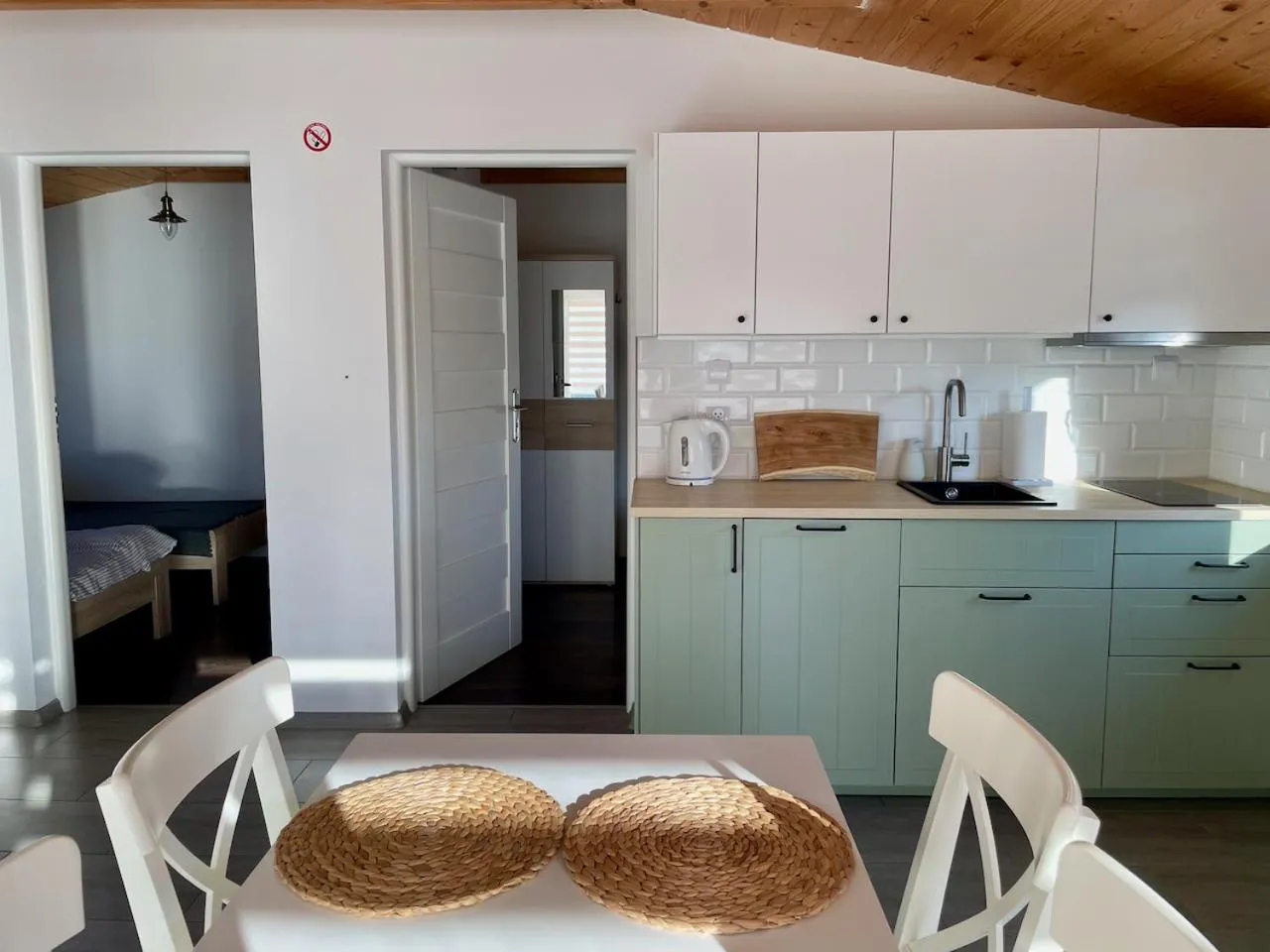 Kitchen or kitchenette in Domki u Grażyny Mikołajki