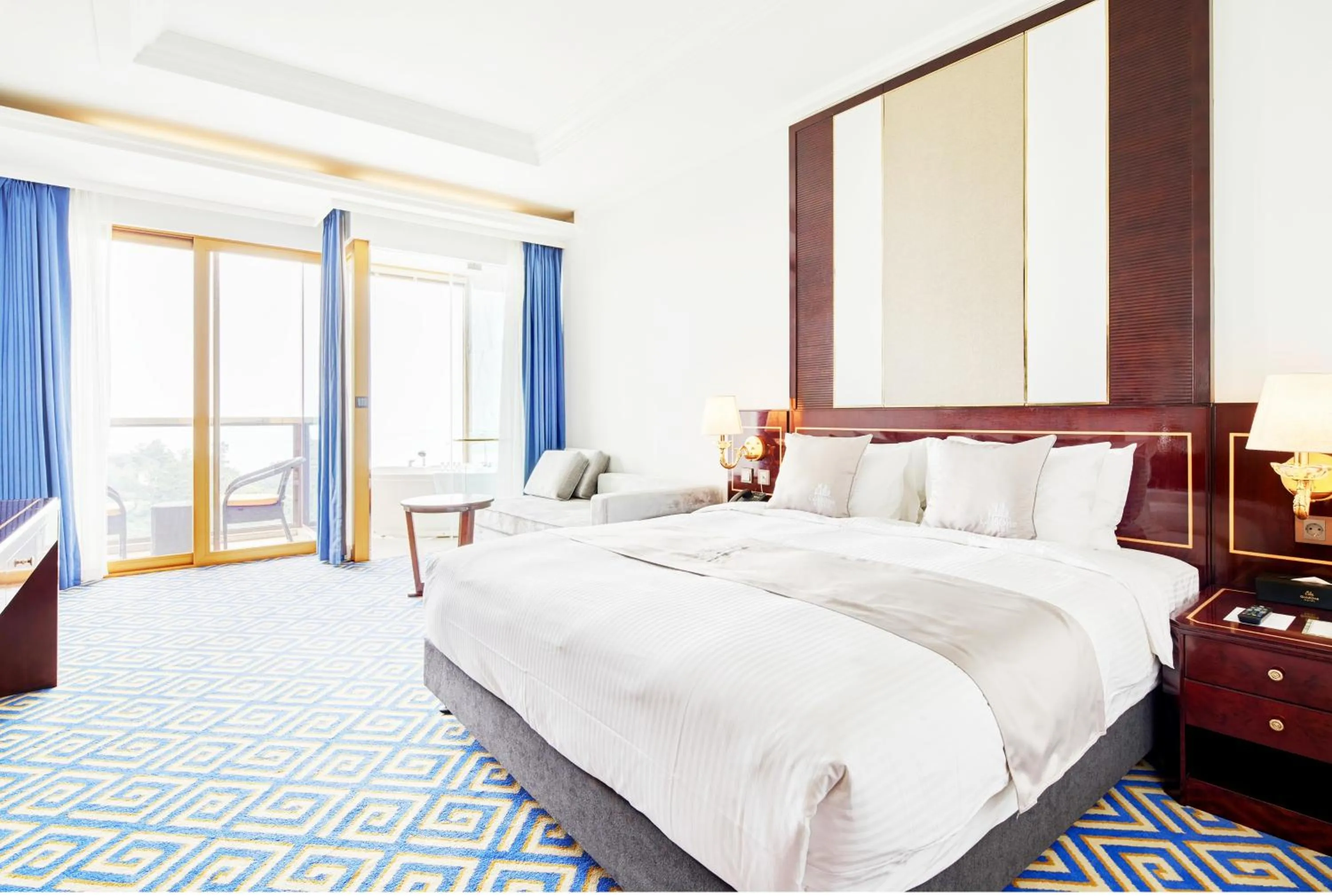 Bedroom, Bed in GoldOne Hotel & Suites