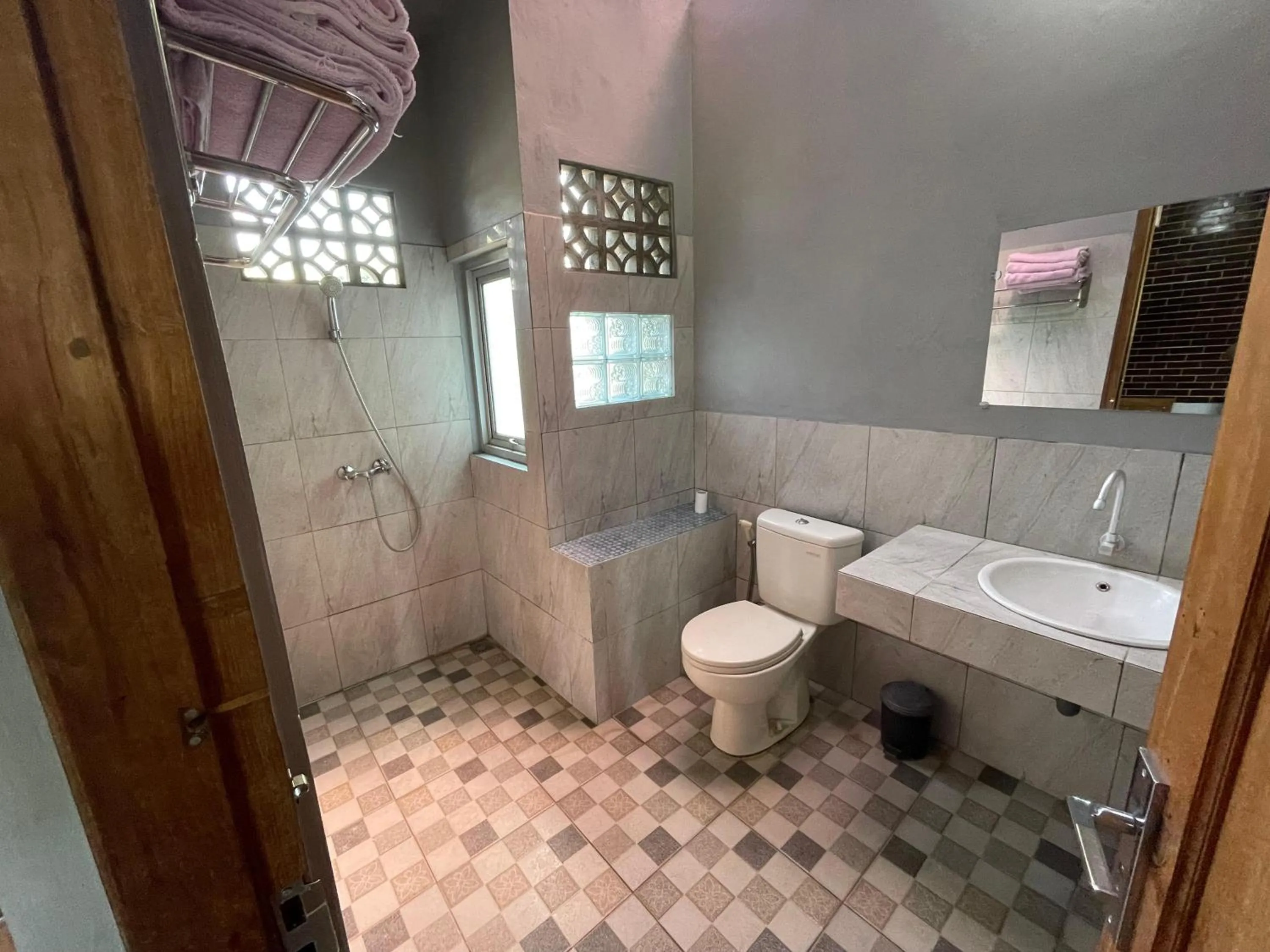 Saka Homestay Boutique & Cafe