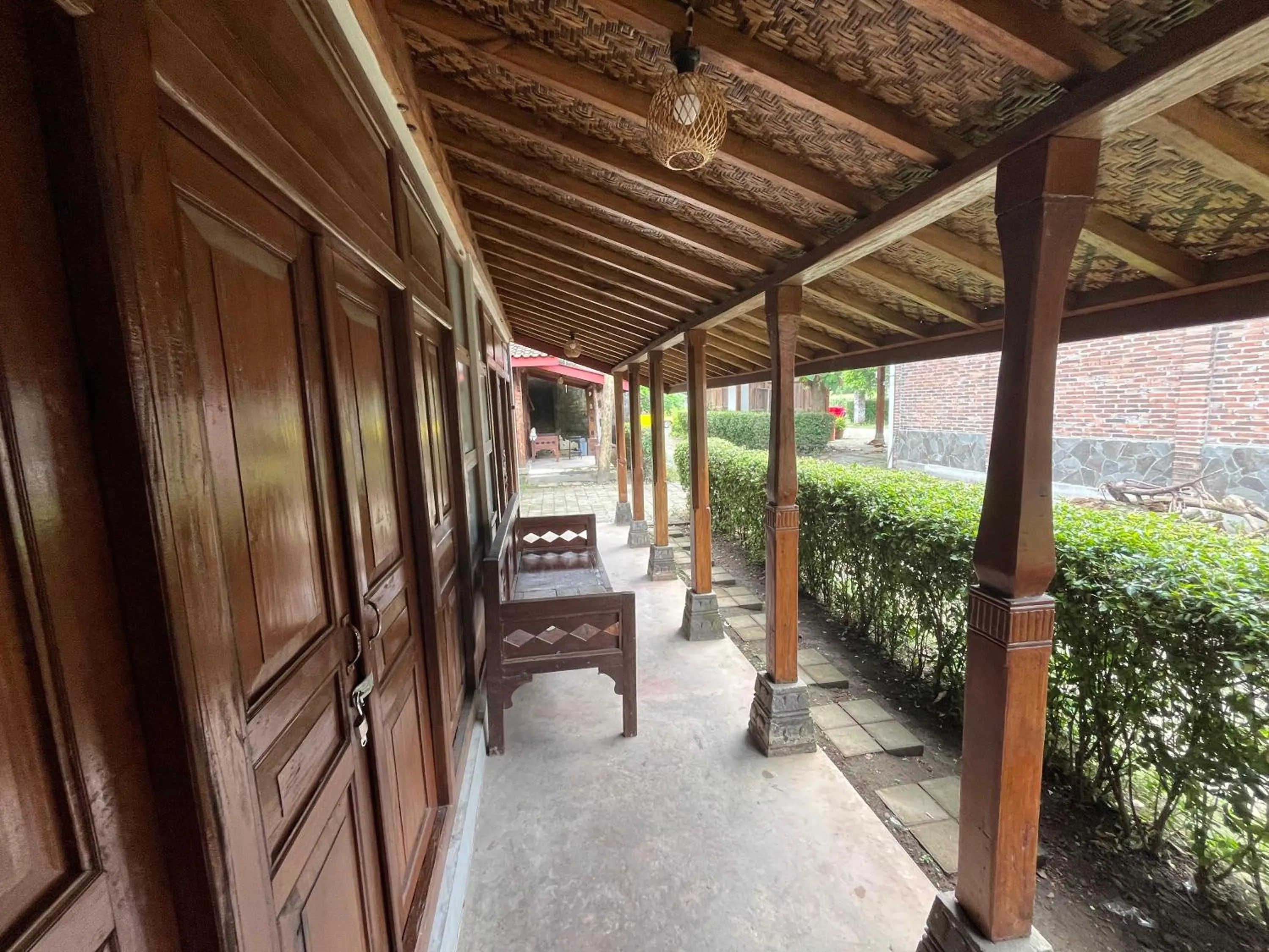 Saka Homestay Boutique & Cafe