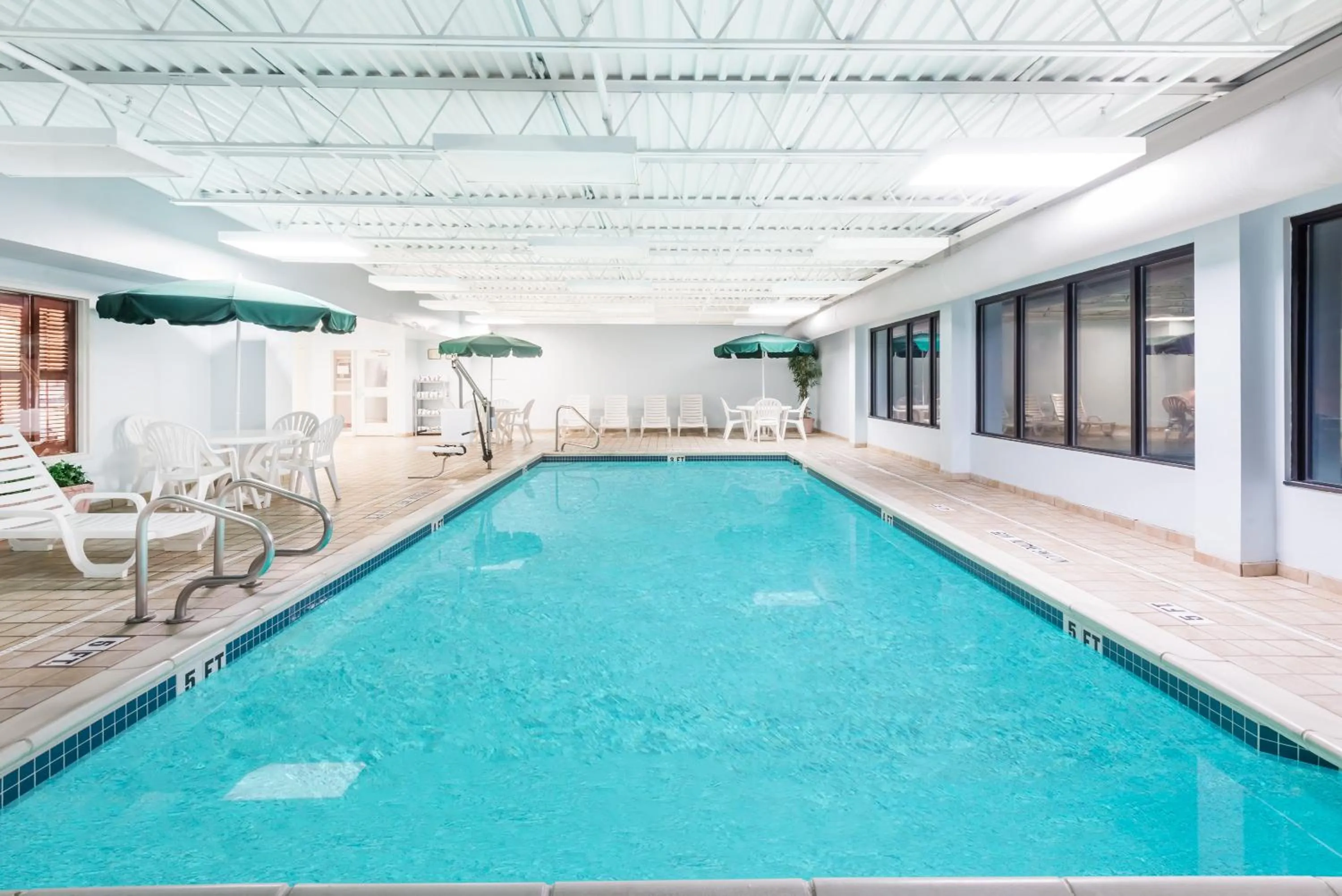Swimming pool in Wingate by Wyndham Erie