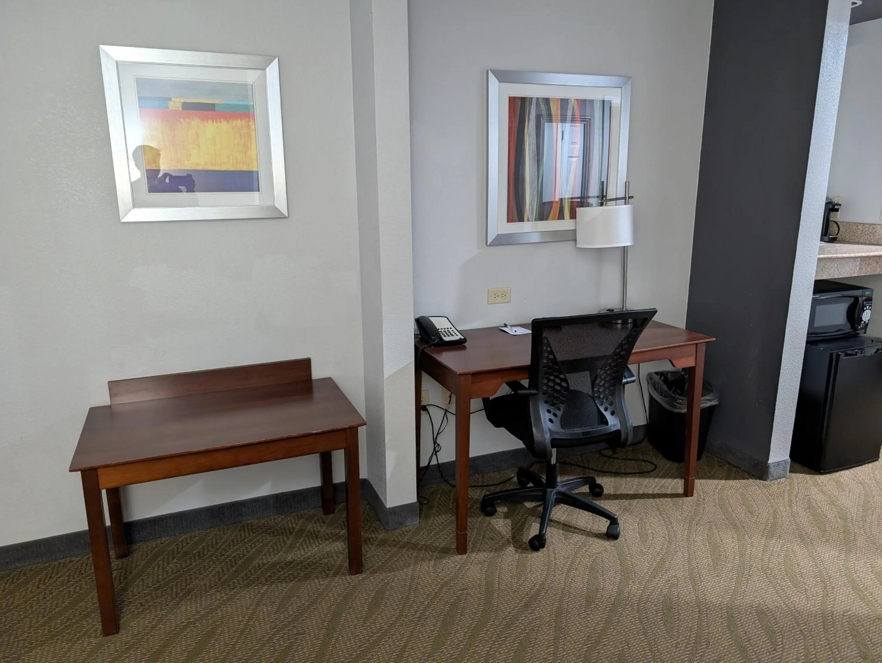 Dining area in Wingate by Wyndham Chesapeake